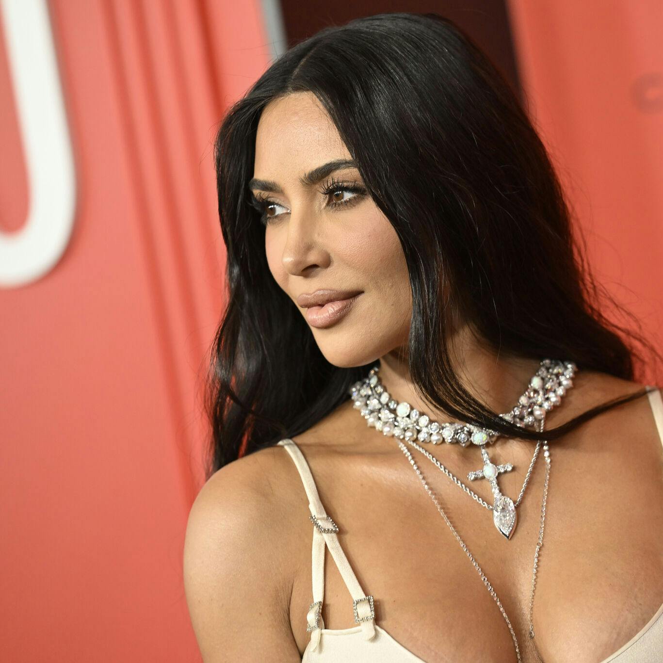 Kim Kardashian har gjort det igen, folkens!