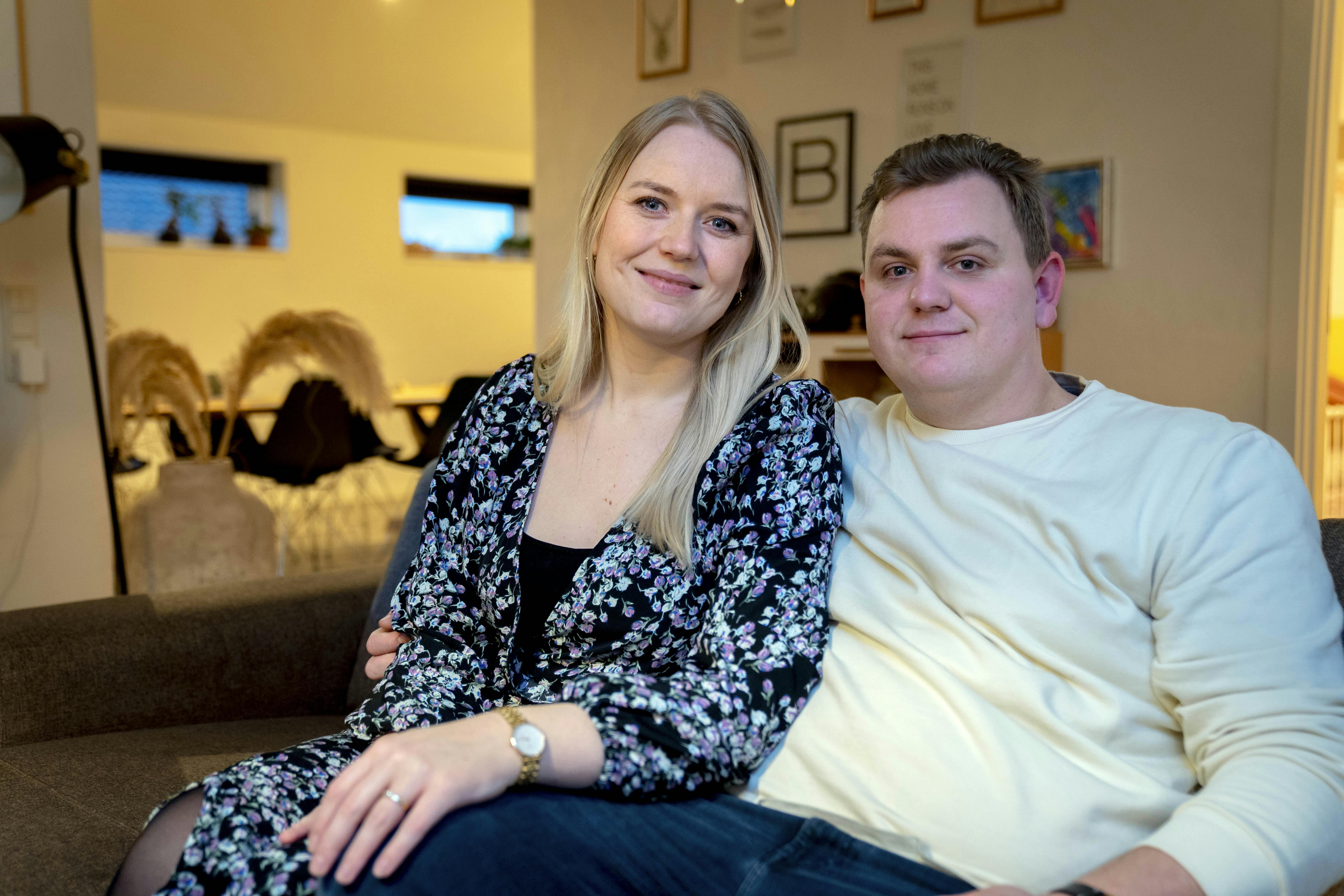 Billeder af ”Årgang 20”-familien Maria, Nikolaj, Solvej og Mathilde. Maria Skødt og Nikolaj Bek