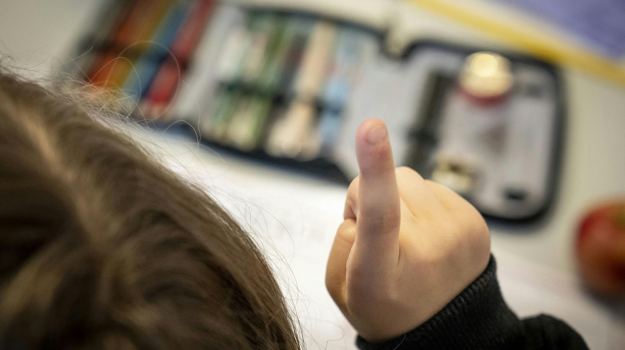 Forældre vil gå langt for at få deres børn på en god skole.