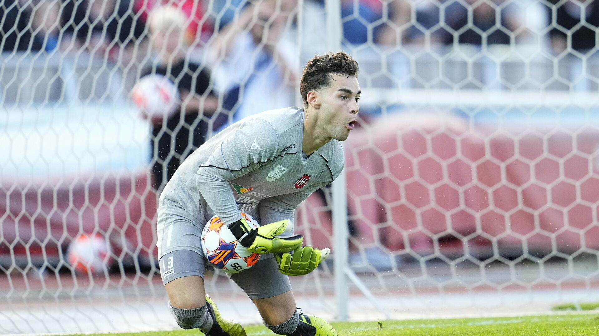 Filip Djukic var nødt til at forlade banen midt under kampen mellem Hvidovre og FC København.