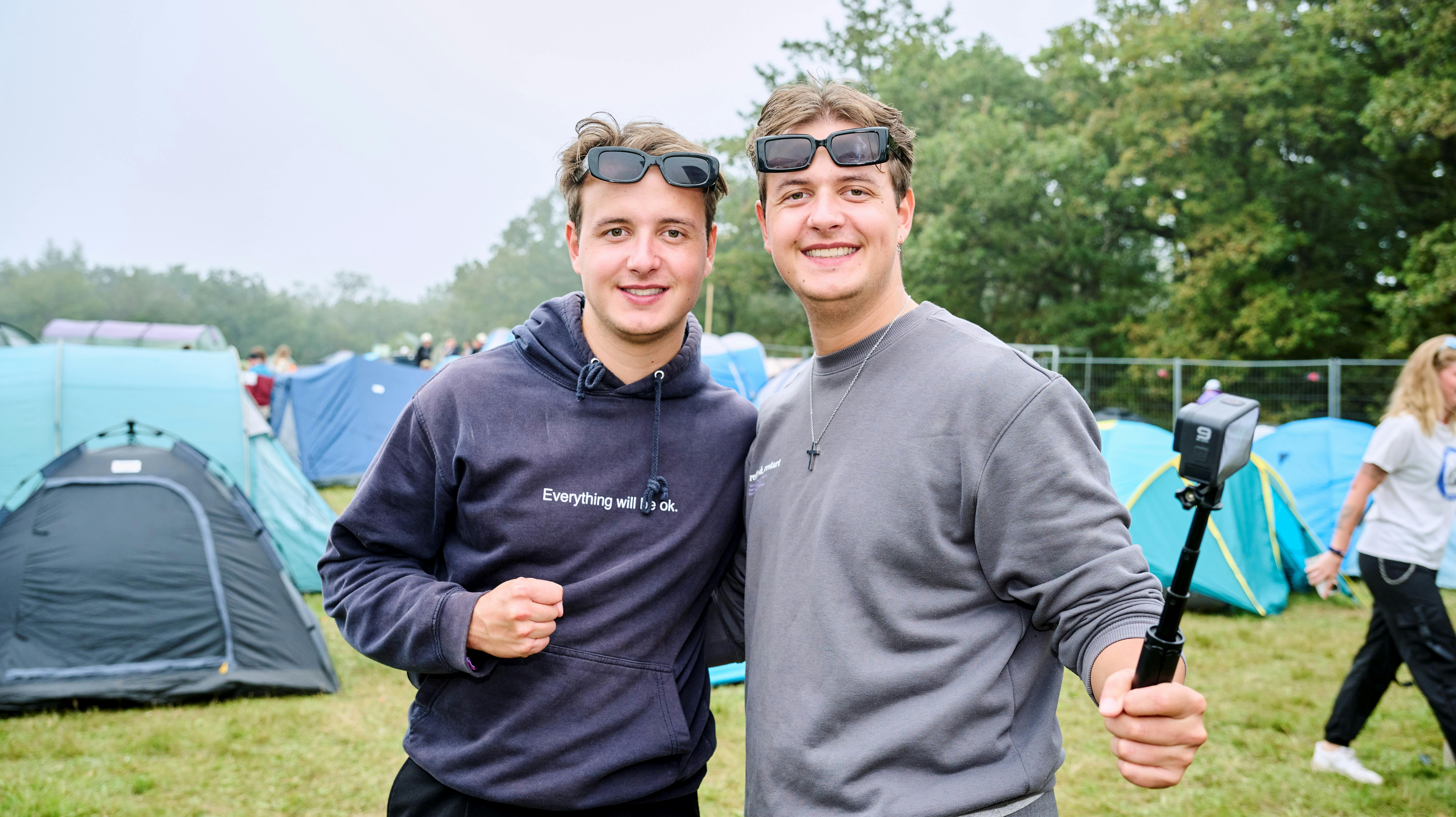 Oskar Hole og Elias Hole på Wonderfestiwall