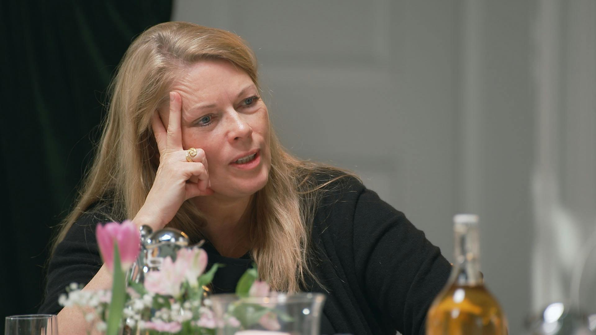 Julie Hastrup tror, at forræderne har været snedige nok til at sætte sig selv på dødslisten for at skabe forvirring.