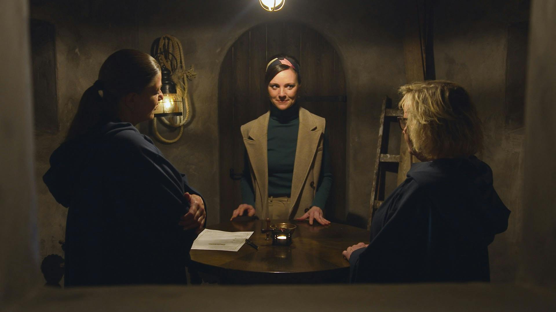 Mette Blomsterberg og Tine Gøtzsche skulle som forrædere sætte tre deltagere på dødslisten.