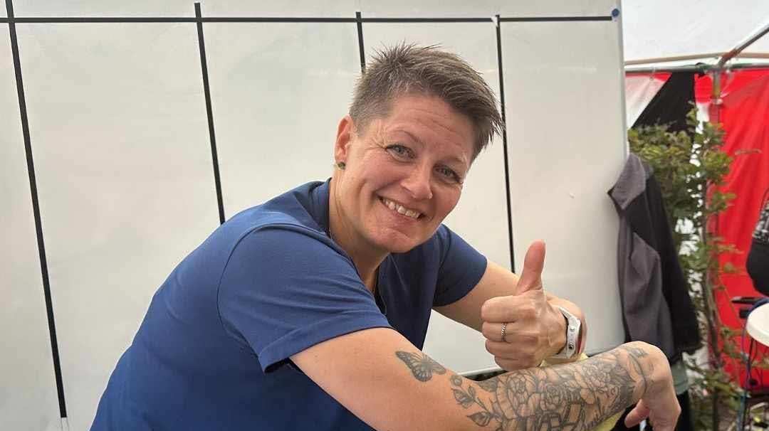 Ditte Leere Hesselborg kan være godt tilfreds: Hun har slået Danmarksrekorden i at hoppe på trampolin. 