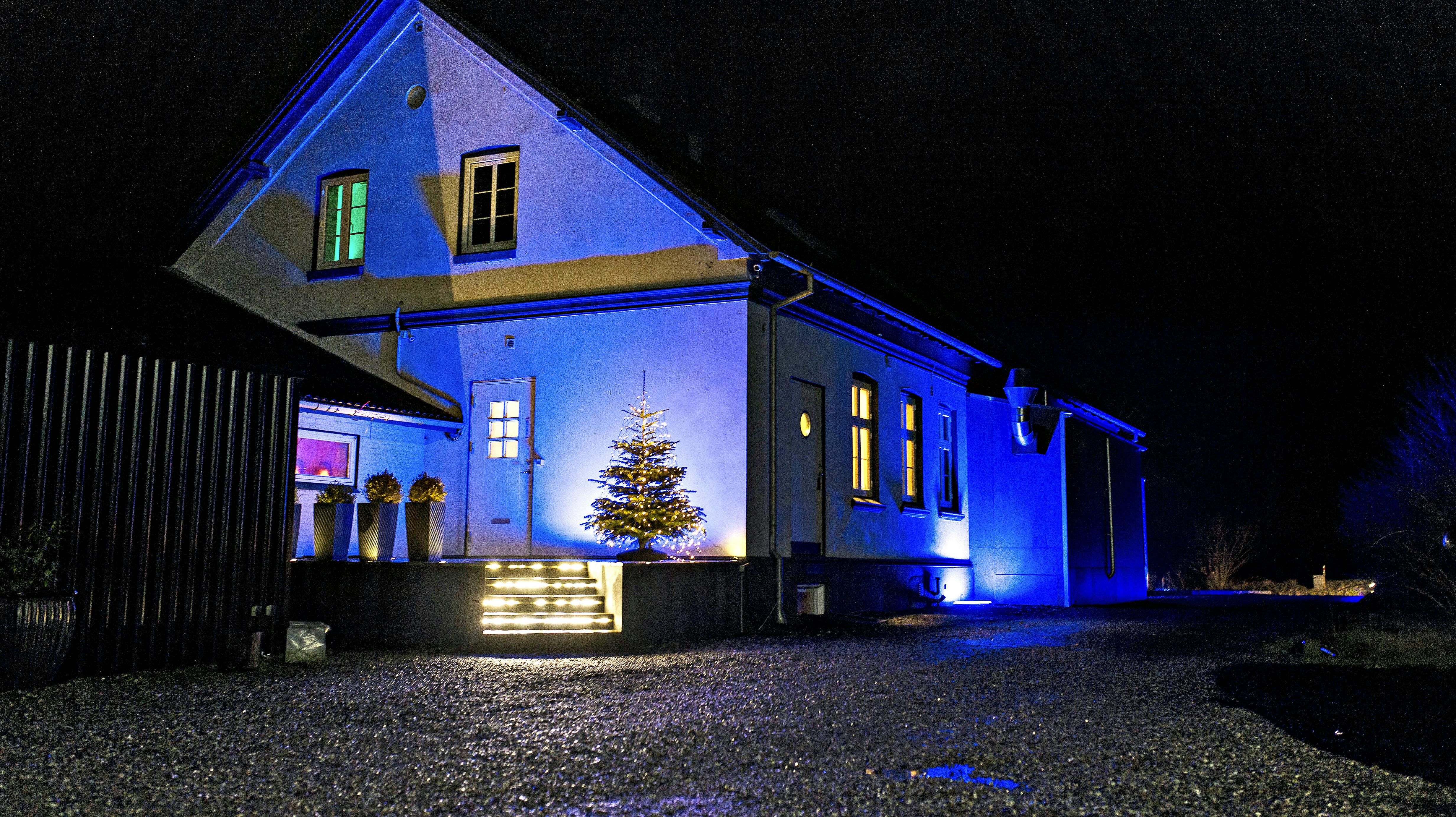 En torsdag aften i swingerklubben Tucan. Ude på marken ligger Tucan. ©2015 Palle Peter Skov