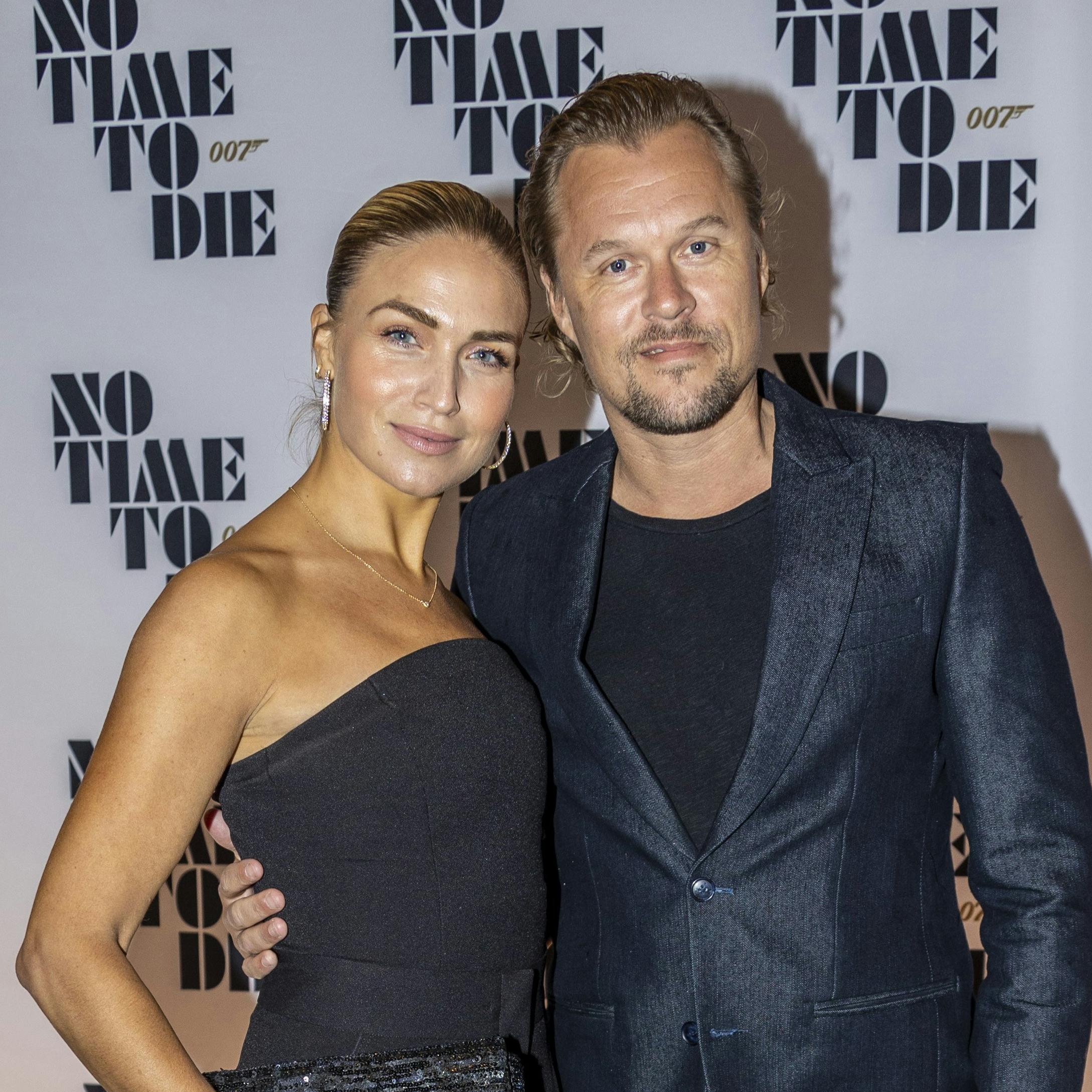 Hvor: ImperialGALLAPREMIERChristiane Schaumburg-Müller Åxman og Daniel Åxman måtte sidste sommer stå over for den største smerte, man som par kan stå over for. E på den nye Bond-film ’No Time To Die’ – med gigantisk gæsteliste (især grevinde Alexandra, Andrea Elisabeth Rudolph, Eva Harlou, Remee og Christopher er vigtige)Sted: Imperial