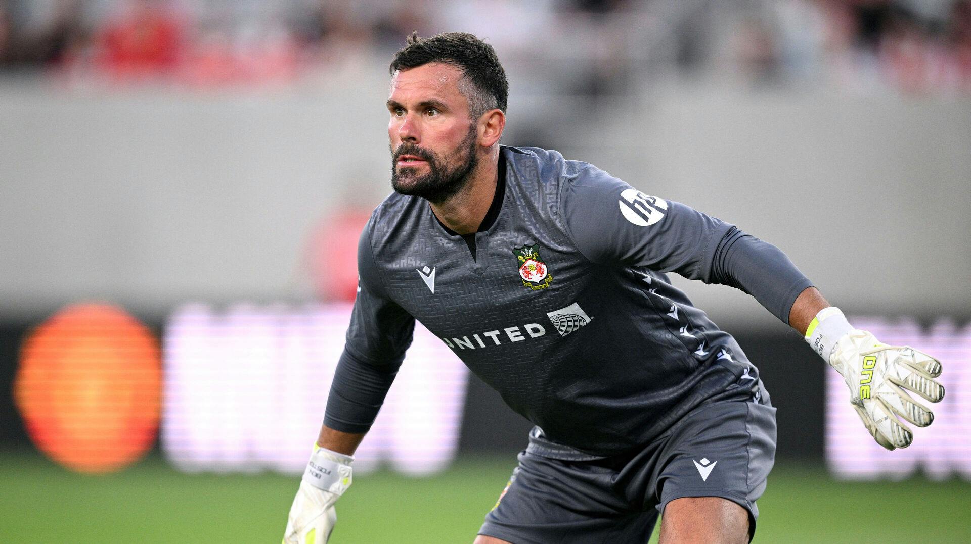 Denne gang skulle den være god nok. Ben Foster er færdig med at spille fodbold og lægger handskerne på hylden.