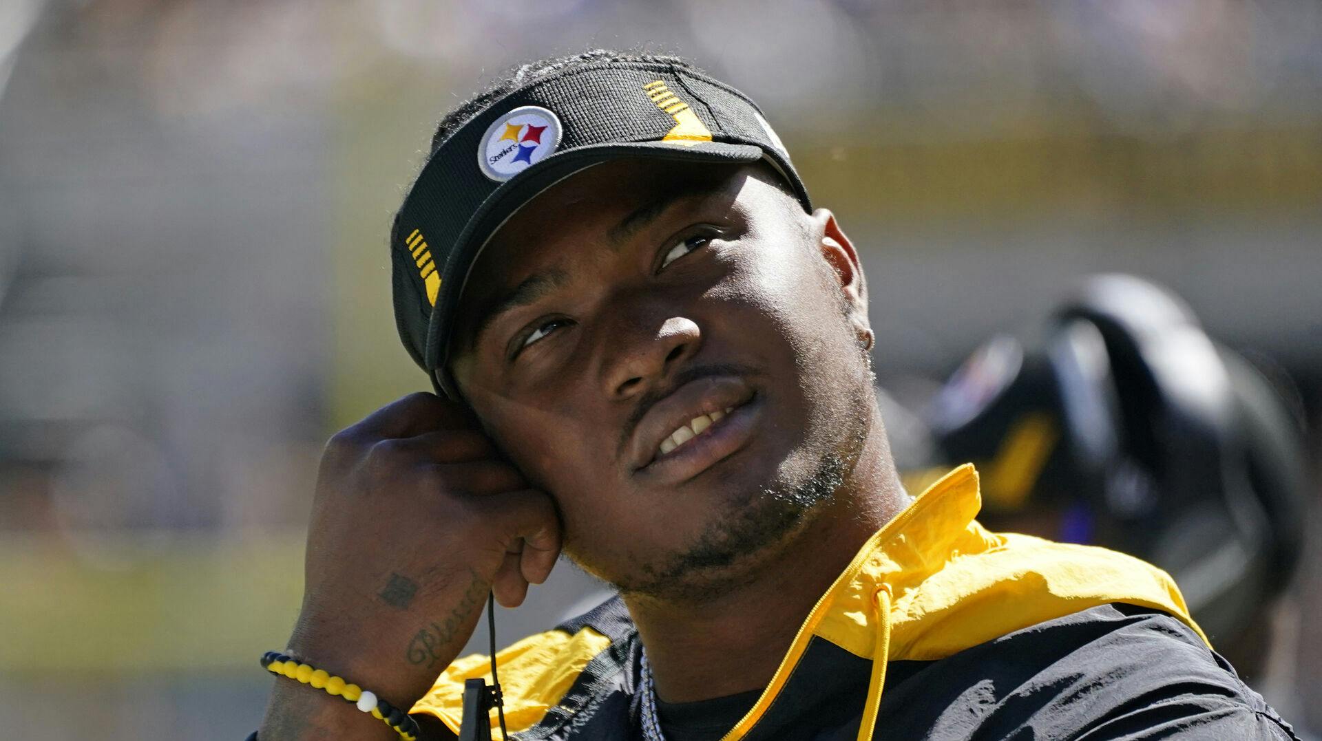 Efter tiden hos Washington Redskins sluttede, var Dwayne Haskins for en kort stund hos Pittsburgh Steelers.