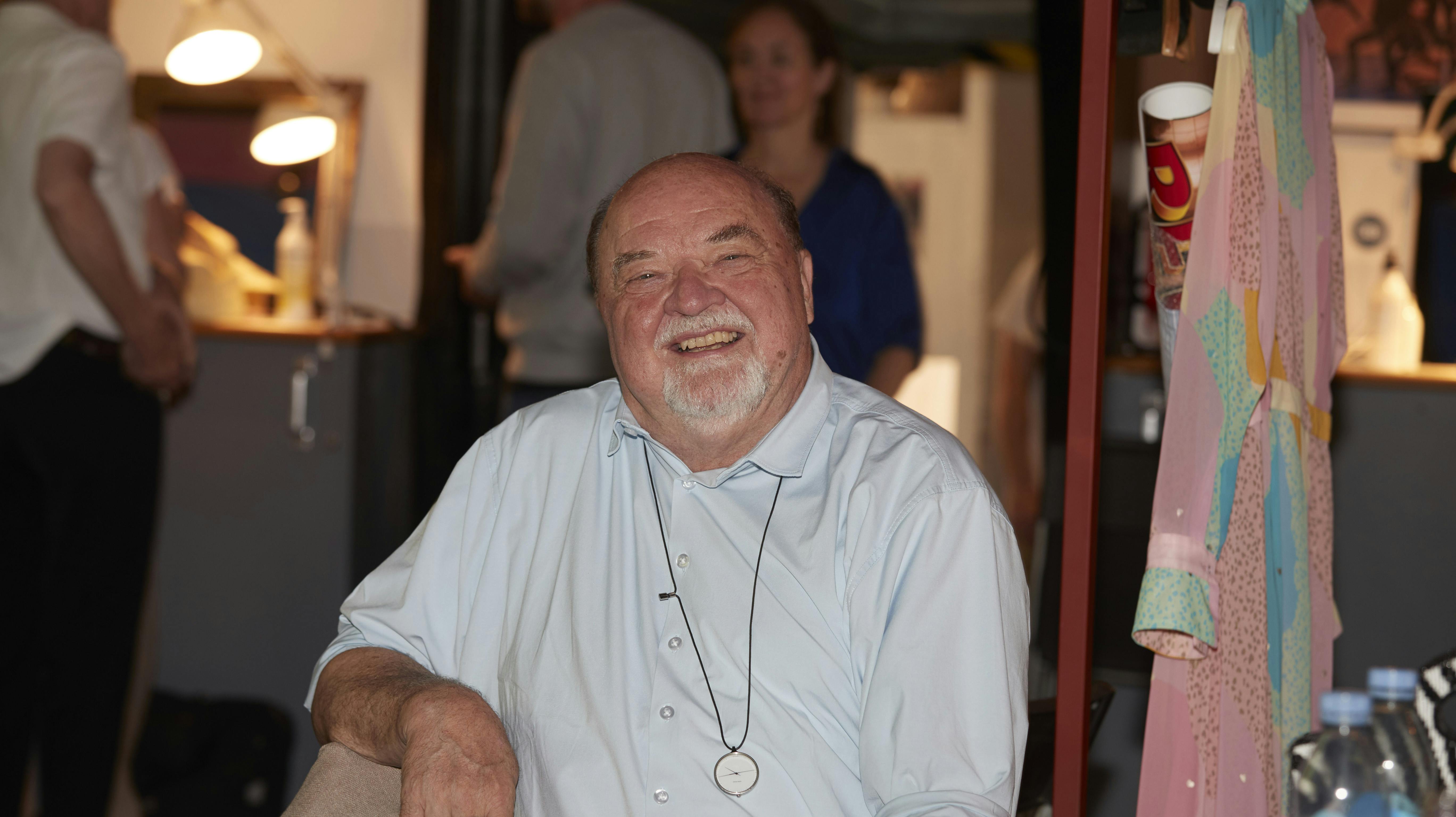 Flemming Jensen satser på, at hans kommende bog kommer på gaden til oktober, hvor han fylder 75 år.