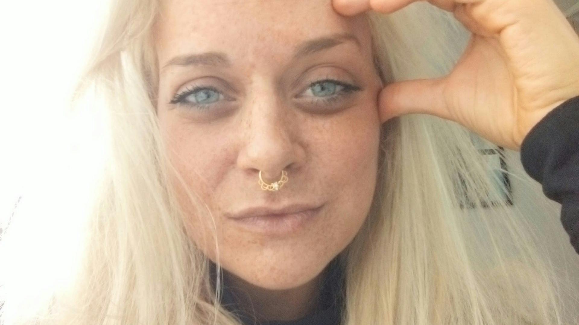 Samantha var 16 år, da hun fik en nærdødsoplevelse. Den gav hende efterfølgende en dødsangst, som hun stadig kæmper med i dag.