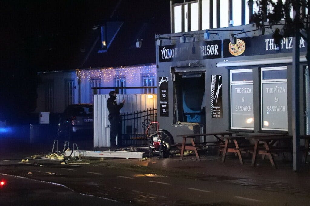 Frisøren var før branden gerningsstedet for et brutalt drab og flere drabsforsøg.