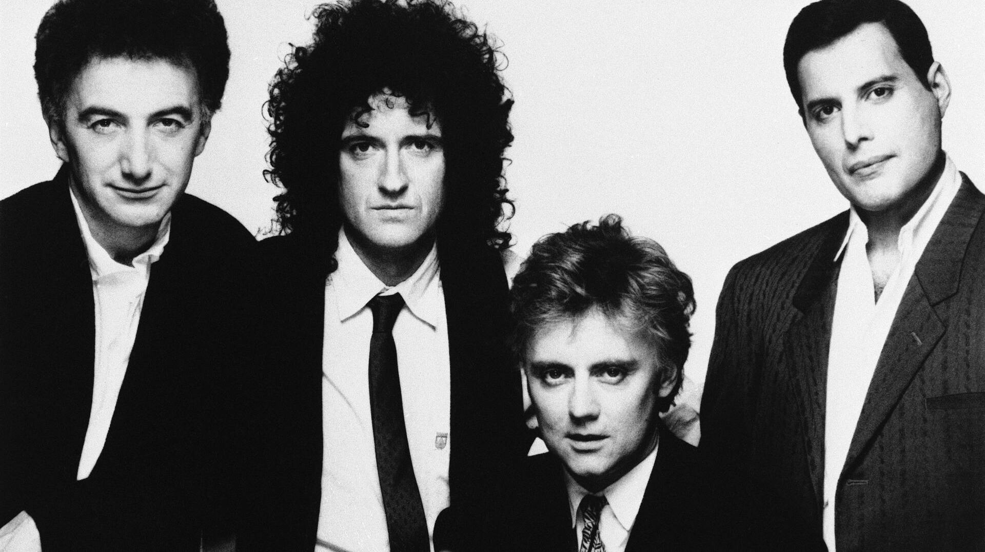 Queen-nummeret "Fat Bottomed Girls" er fjernet fra en ny udgave af deres populære album.