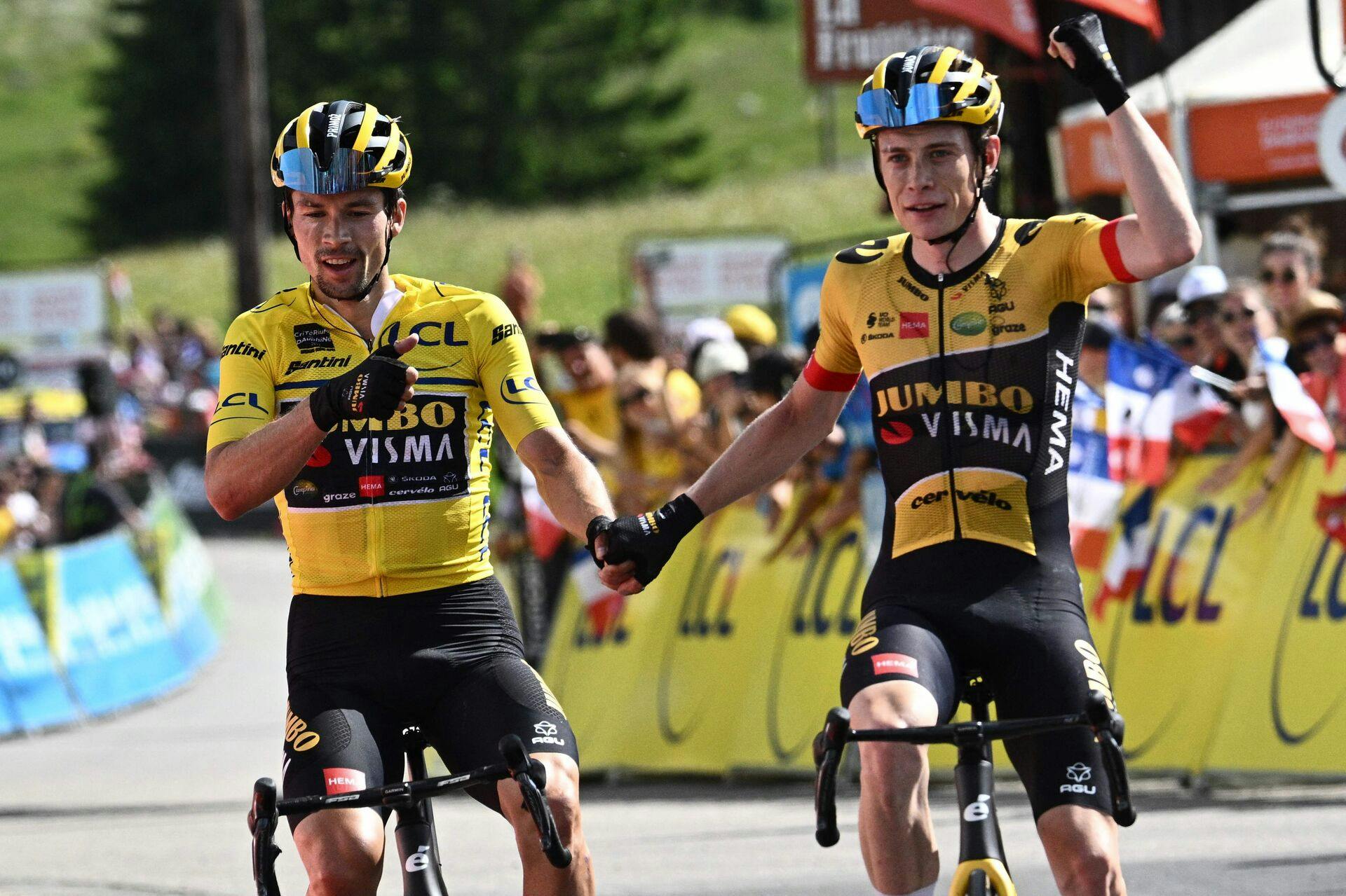 Primiz Roglic (tv.) og Jonas Vingegaard (th.) kommer som kaptajner til Vuelta a Espana, hvor de kan skrive historie.