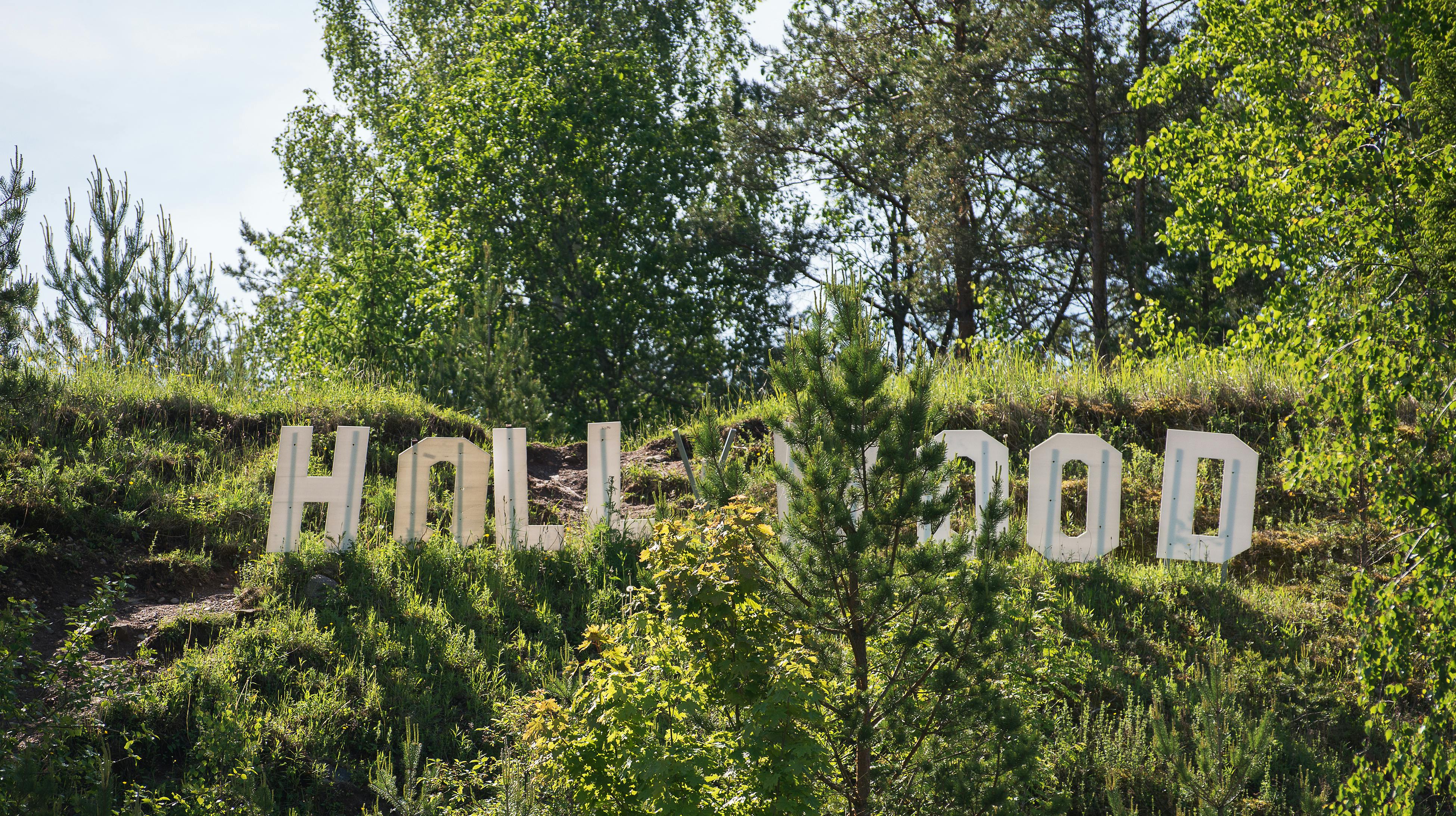 Tirsdag aften var der krisemøde i Hollywood. 