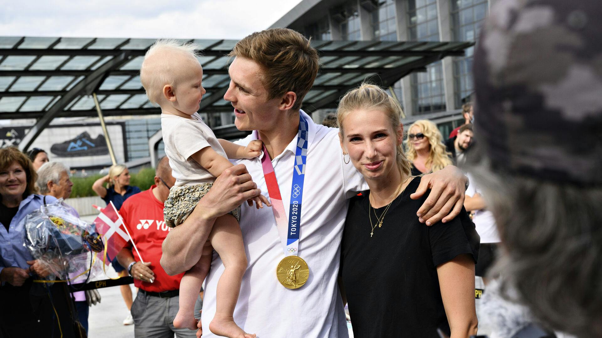 Samværet med familien betyder meget for Viktor Axelsen.