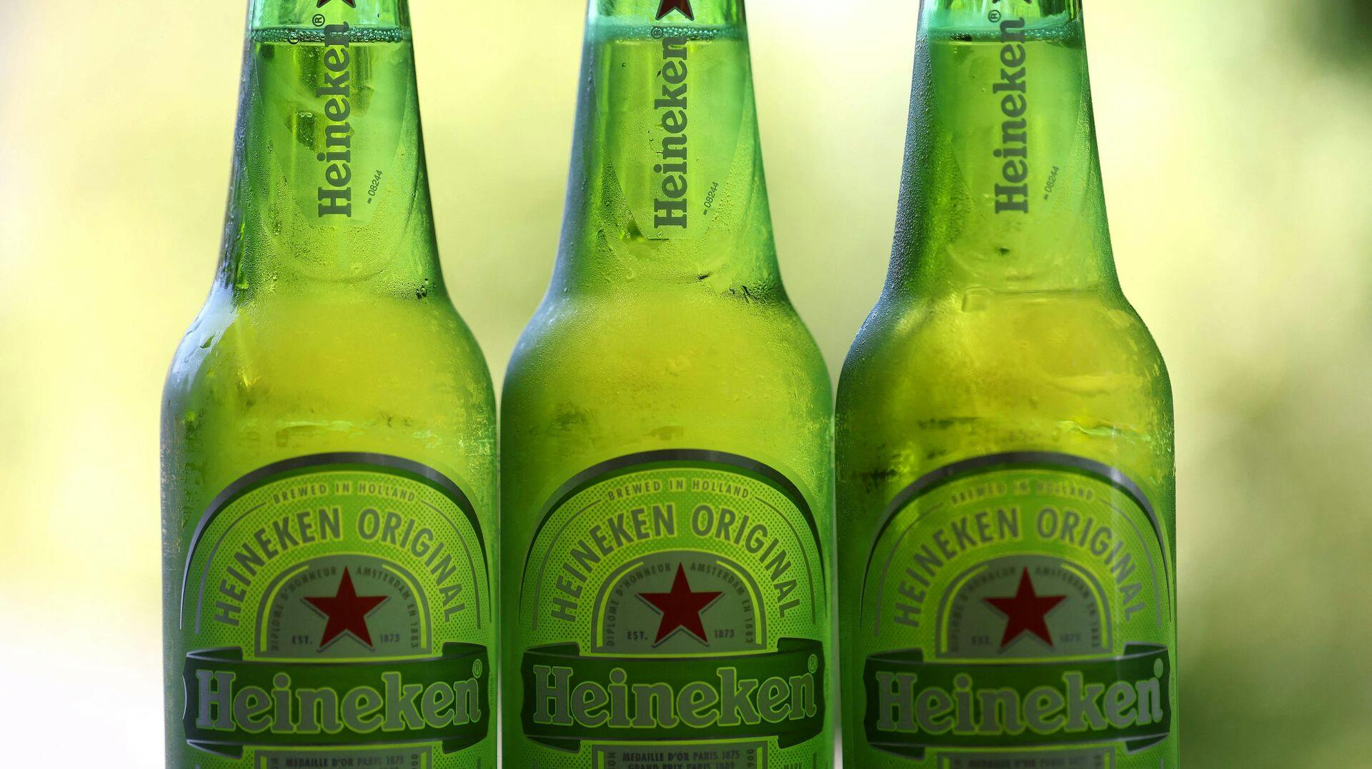 Heineken trækker sig fra Rusland.