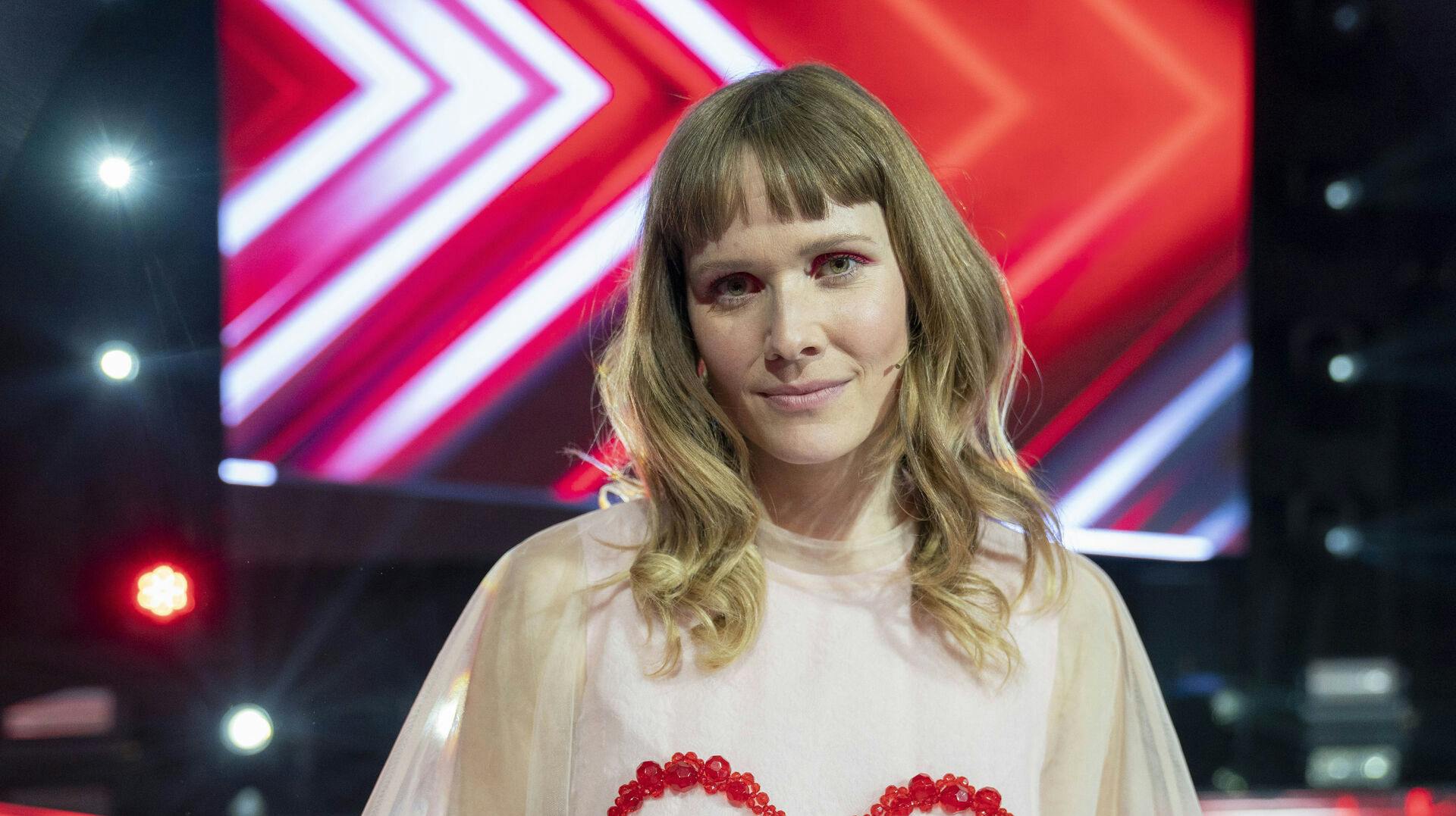 Oh Land er lørdag blevet gift med sin kæreste gennem flere år.