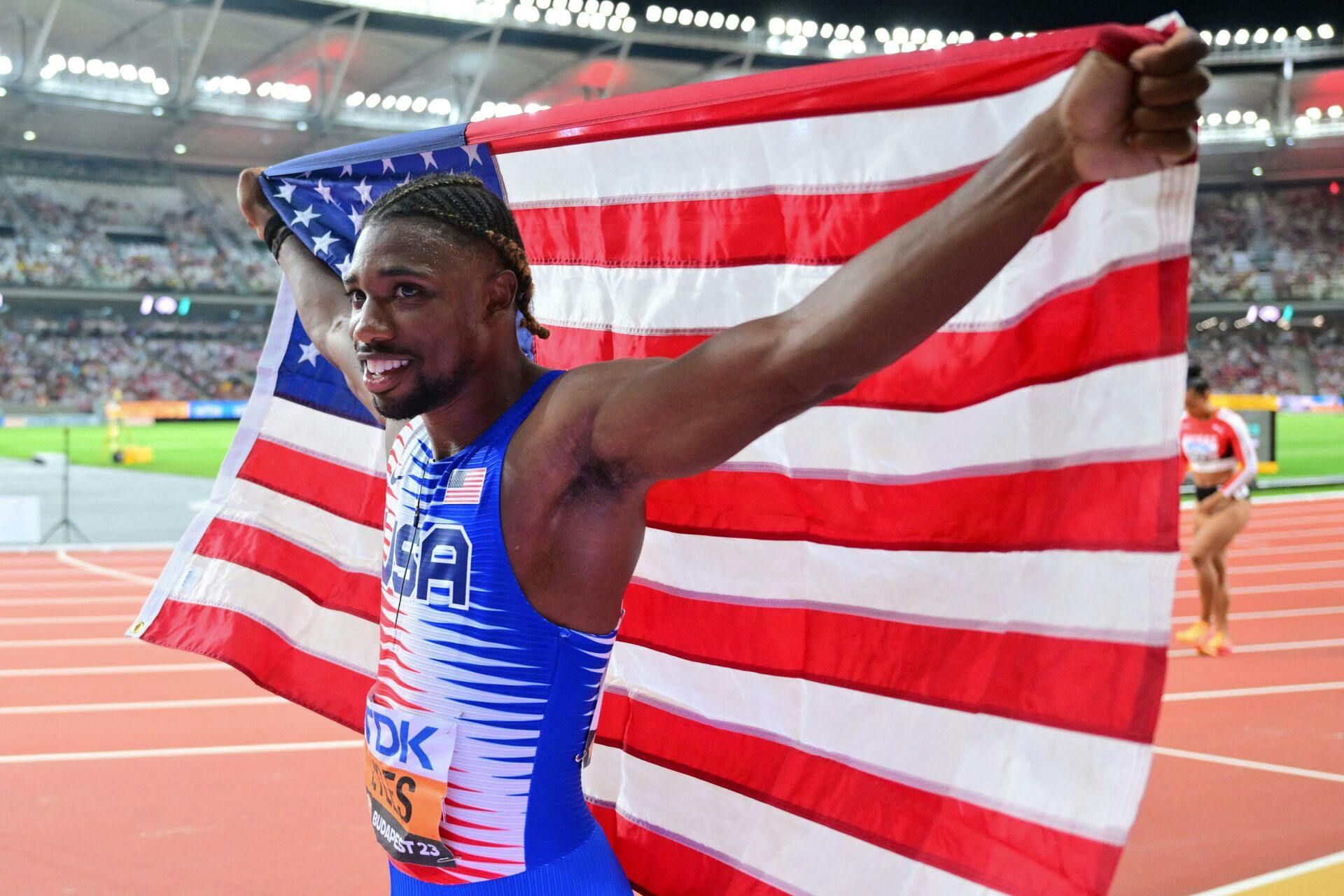 Noah Lyles kan glæde sig over et ganske imponerende. Amerikaneren forlader VM med tre guldmedaljer i sportstasken.