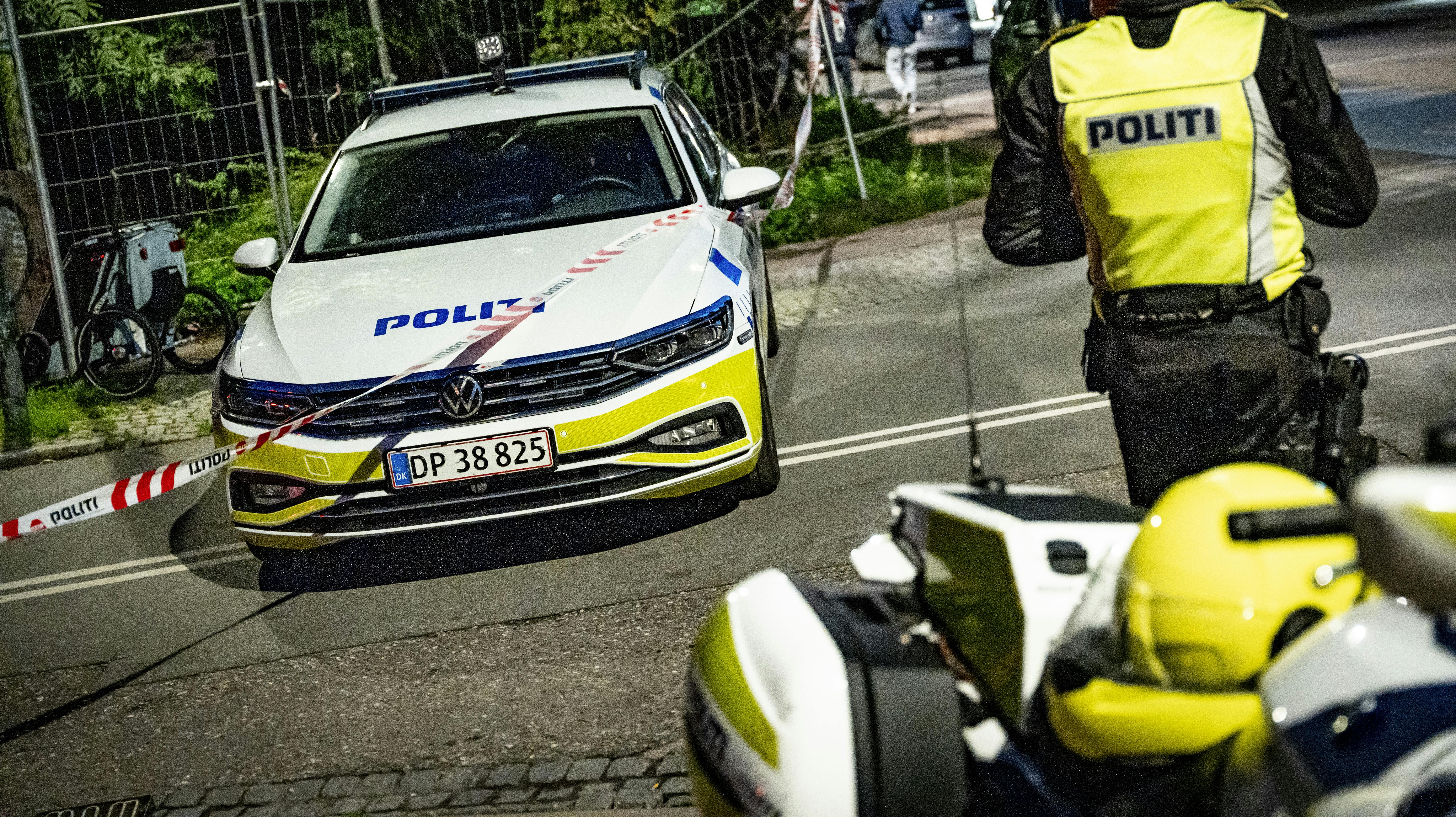 Politiet har været massivt til stede omkring Christiania siden skyderiet lørdag 