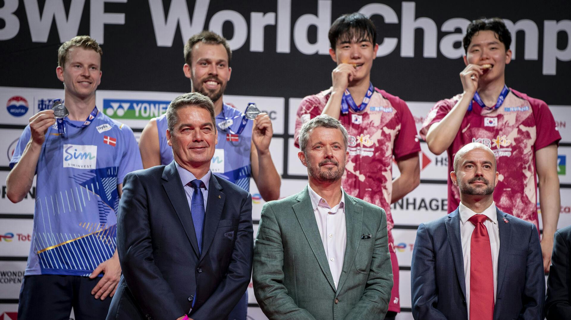 Kim Astrup og Anders Skaarup fik sølv, mens Anders Antonsen tog en bronze-medalje ved VM på dansk grund.