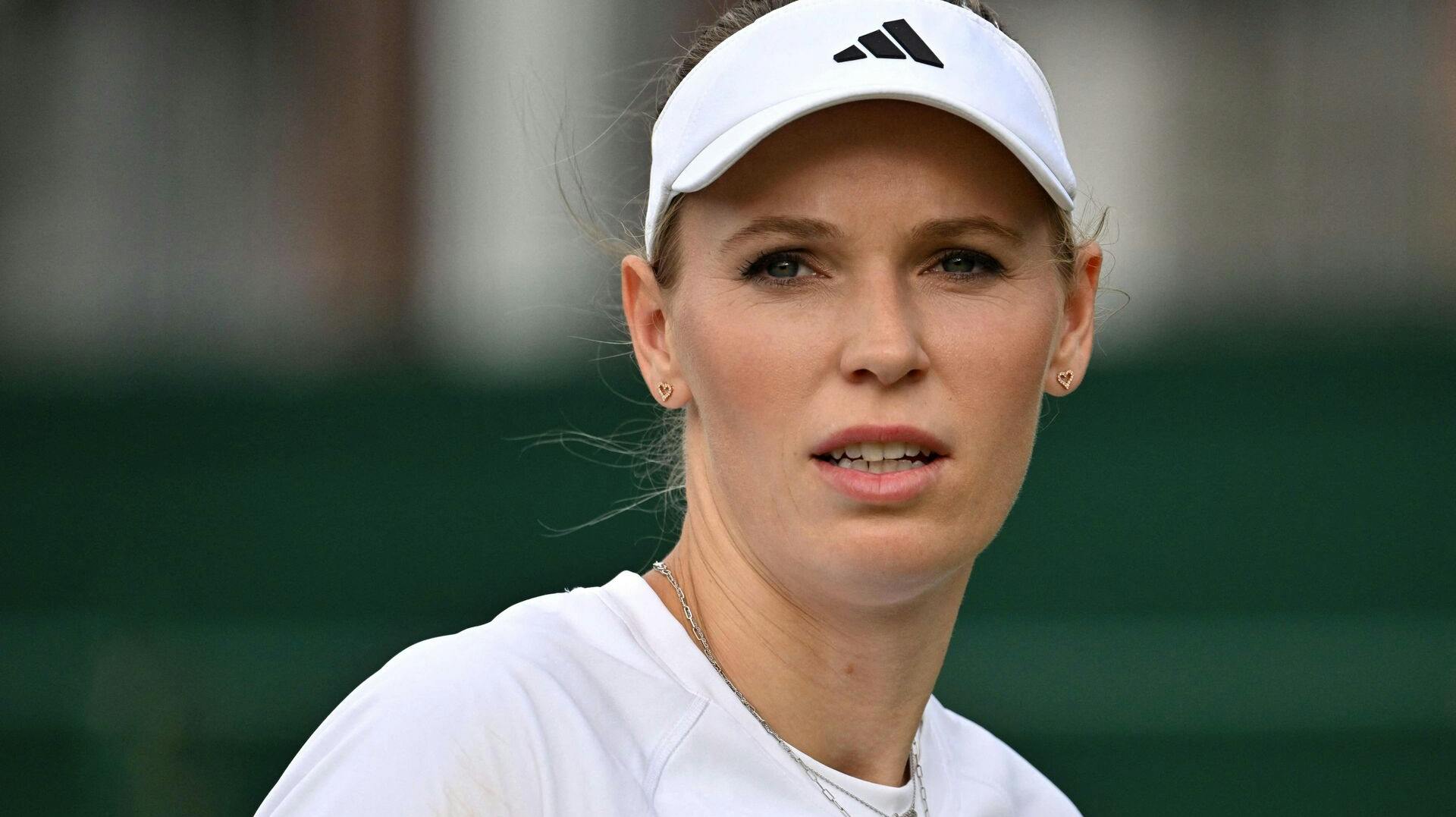 Caroline Wozniacki vil ikke forholde sig til, om russere skal have lov til at deltage på trods af krigen.