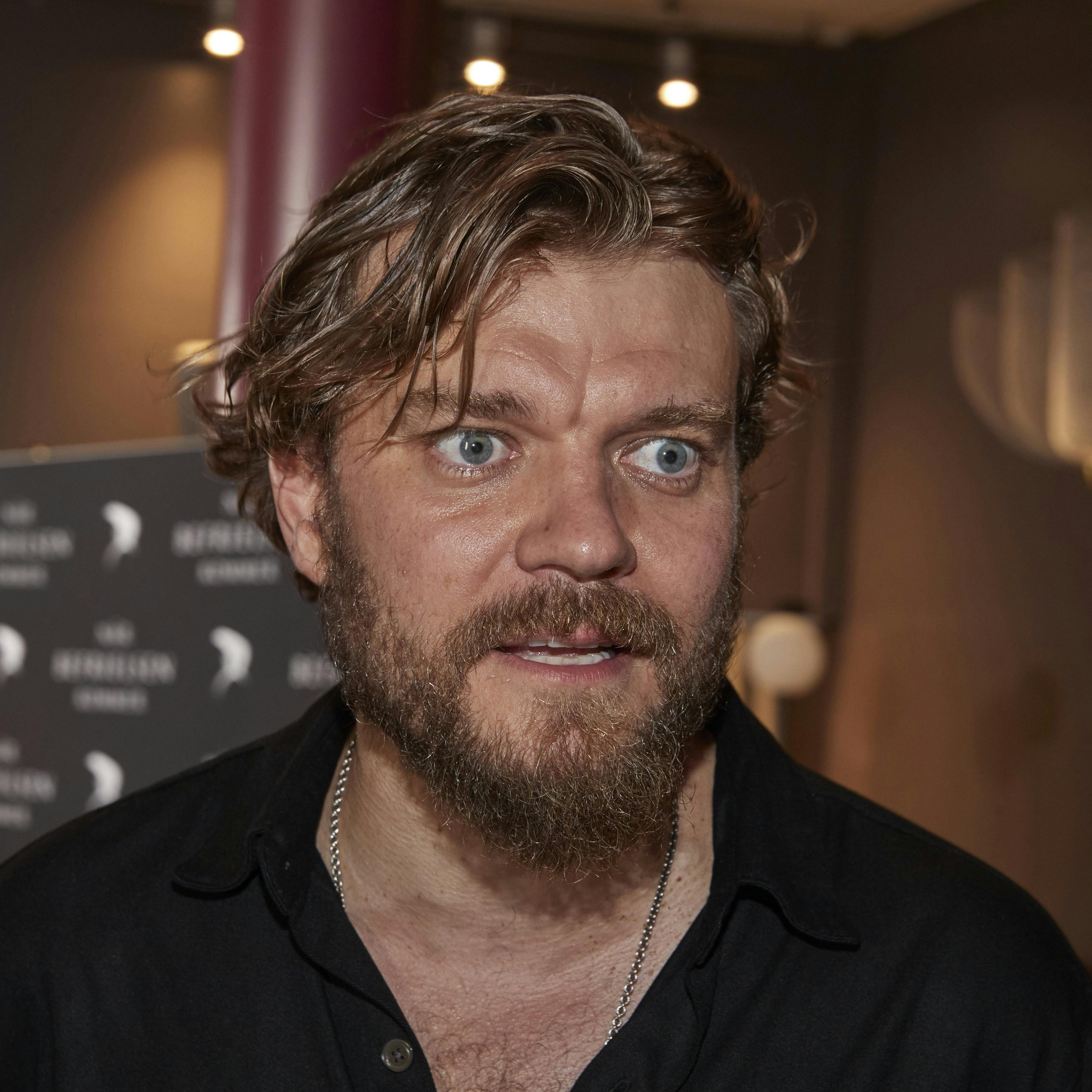 Opgave: -----Oprindelig aftale-----Fra: SH FotoKalender <FotoKalender@seoghoer.dk>Sendt: 1. august 2023 13:42Til: SH FotoKalender; Aller Foto og Video; Tanja LarsenEmne: BIRGER / SH/Tanja/Premiere/Imperial/Når Befrielsen kommerHvornår: 12. august 2023 20:30-21:30 (UTC+01:00) Brussels, Copenhagen, Madrid, Paris.Hvor: Nordisk Film Biografer Imperial (Axeltorv 9, 1612 København 84)Dato: 12082023Kunde: Aller foto og VideoBlad: sh bbJournalist: Tanja Larsen Karina didriksen