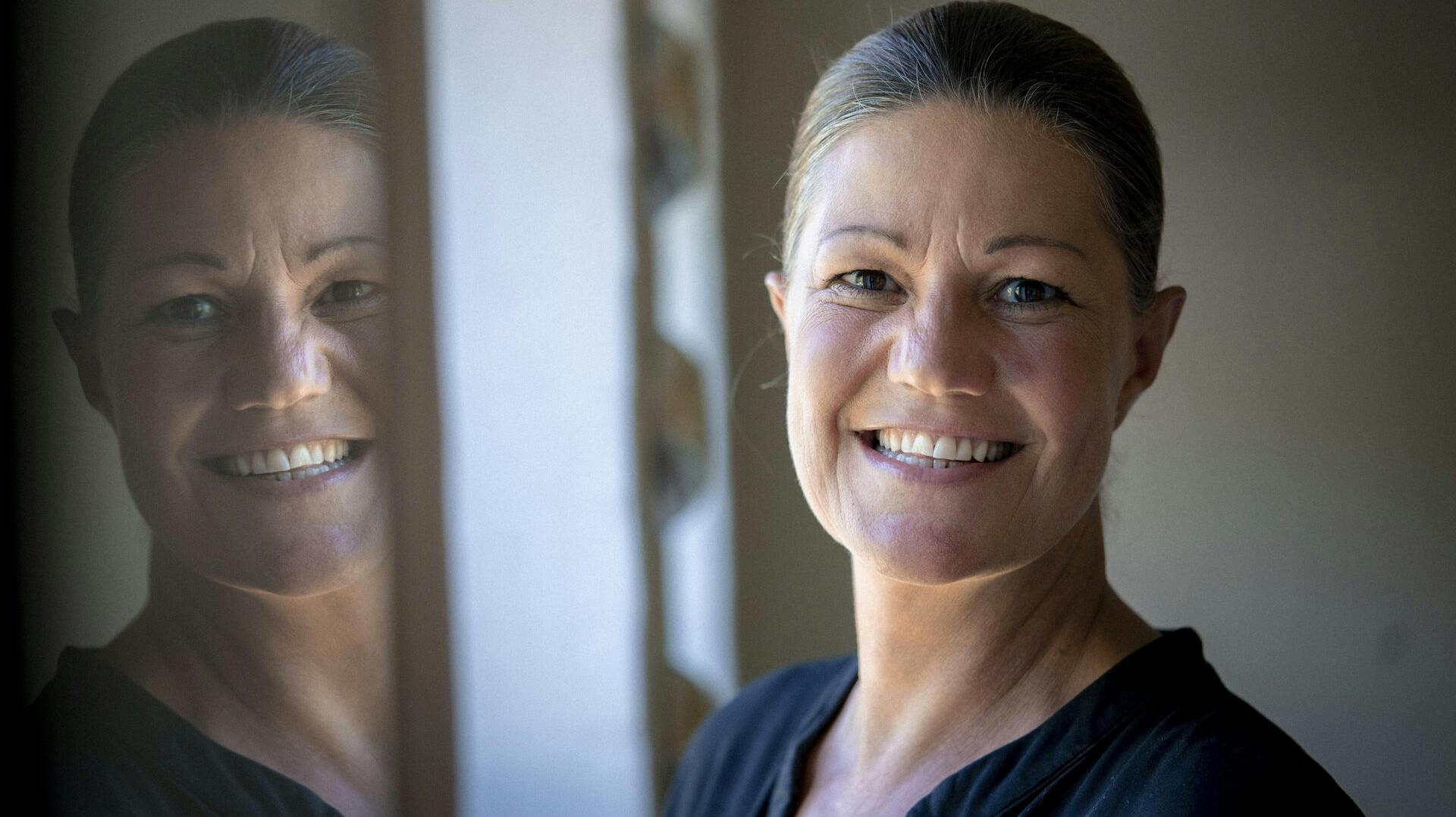 Mette Blomsterberg fotograferet i sit hjem i Ålsgårde, tirsdag den 23. juni 2020. (Foto: Ida Marie Odgaard/Scanpix 2020) Mette Blomsterberg fotograferet i sit hjem i Ålsgårde, tirsdag den 23. juni 2020.