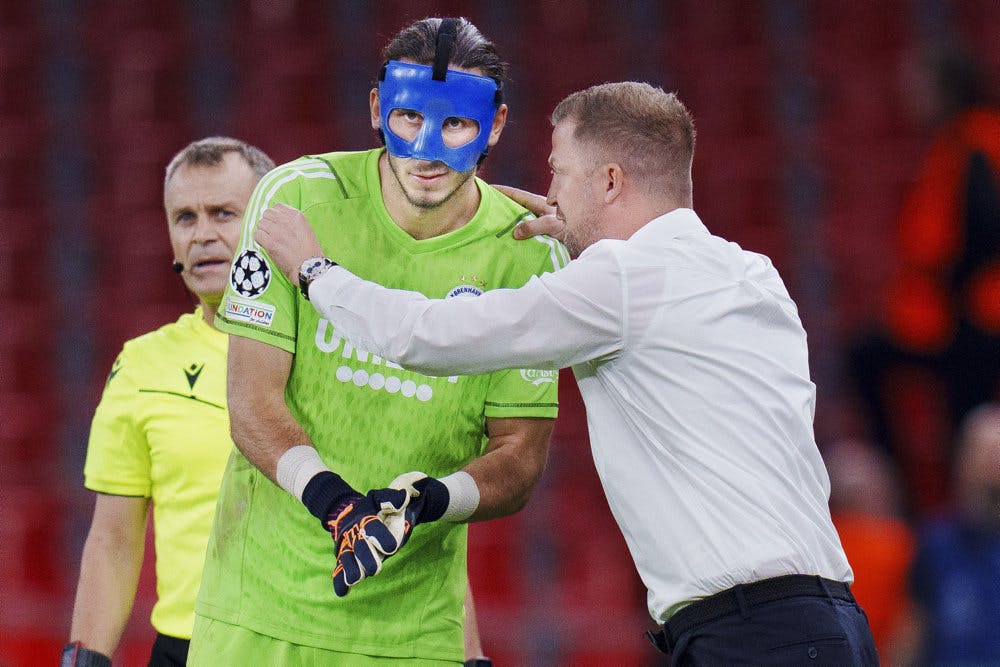 Kamil Grabara skal ingen steder, hvis det står til FC København-træner Jacob Neestrup.