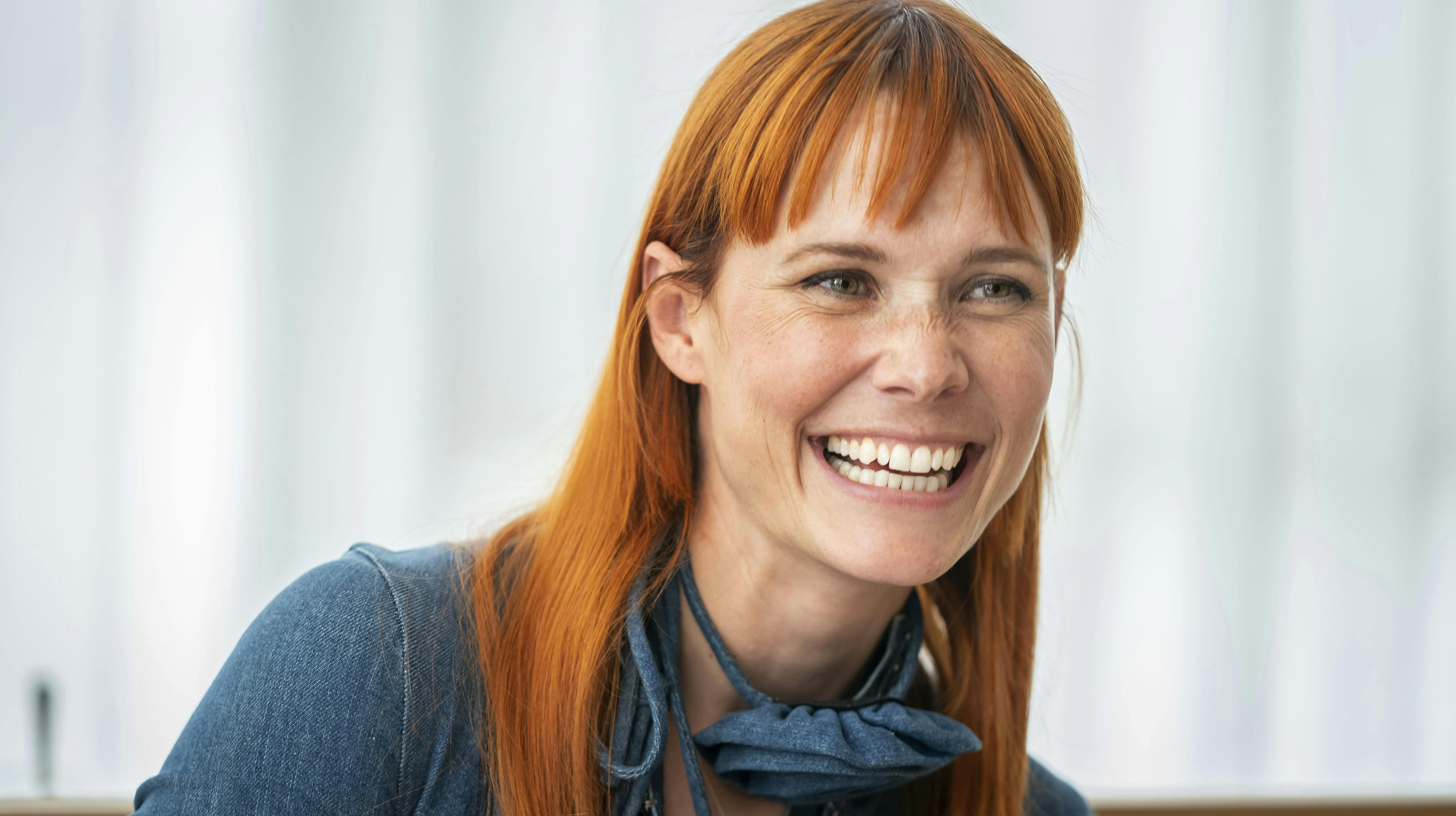 Sangerinden måtte improvisere på sin bryllupsdag, da hun manglede en brudebuket. 
