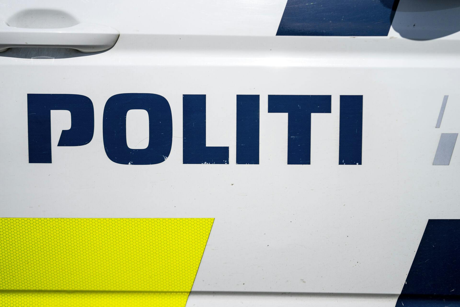 Østjyllands Politi efterlyser en blotter. 