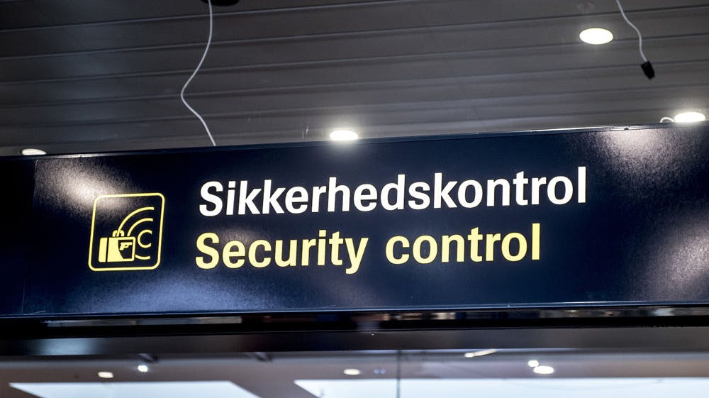 To svenske statsborgere blev torsdag anholdt i Københavns Lufthavn, da de forsøgte at rejse ud af Danmark med store beløb. (Arkivfoto). 