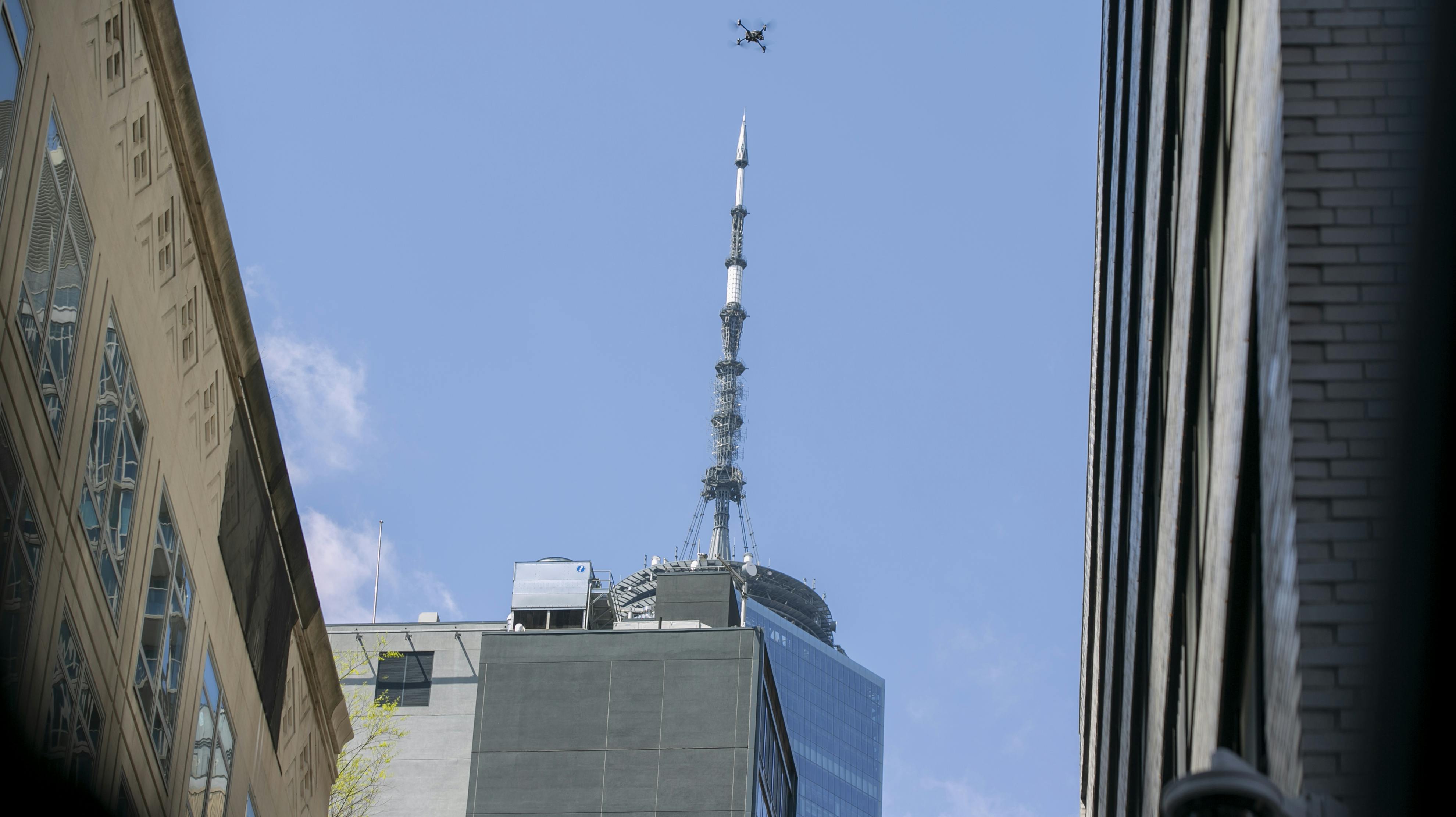 Under den kommende Labor Day-weekend vil politiet i USA bruge droner, hvis de får flere naboklager om støjende fester.