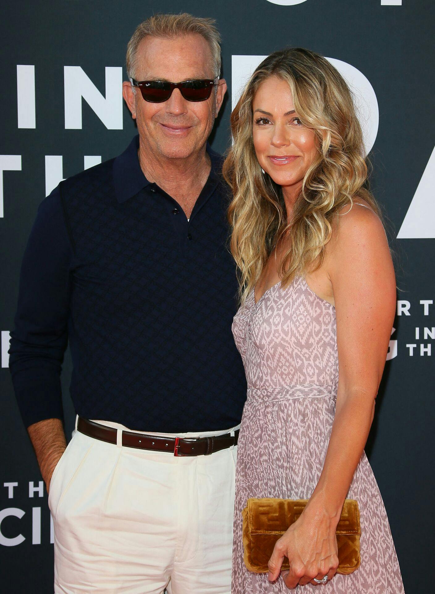 Kevin Costner og Christine Baumgartner blev gift i 2004.