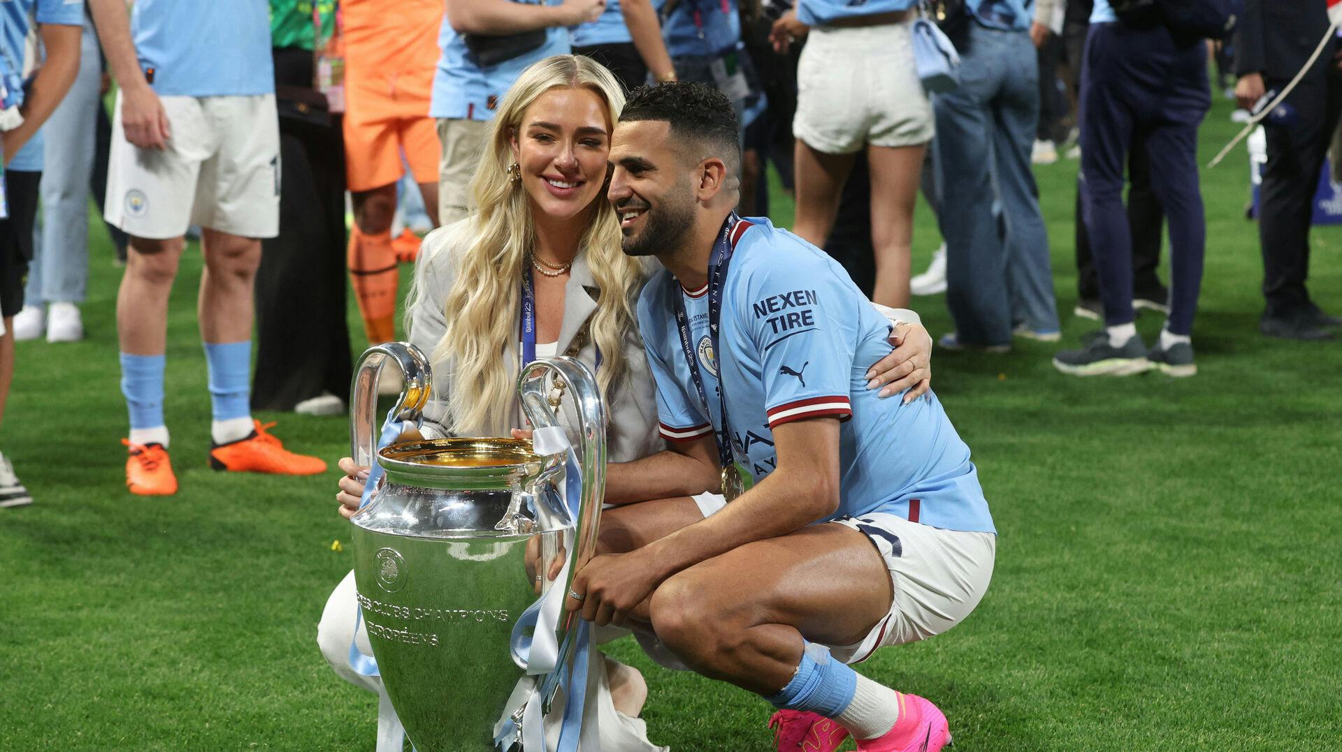 Riyad Mahrez og Taylor Ward har efterhånden sagt "ja" til hinanden mange gange. Parret er nemlig blevet gift igen.