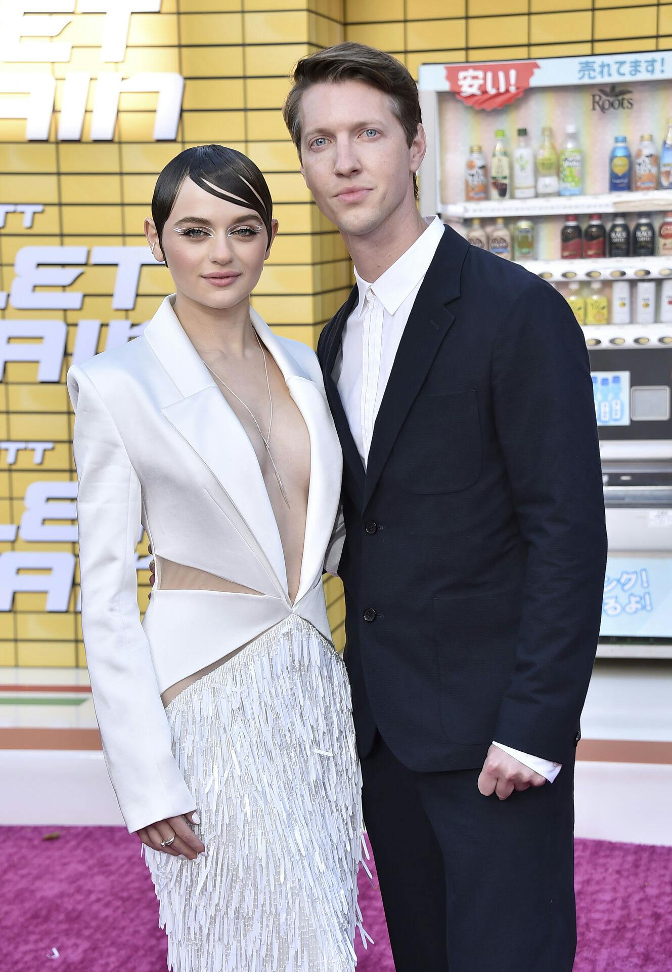 Joey King og Steven Piet mødte hinanden i 2019 i forbindelse med indspilningerne til miniserien "The Act".