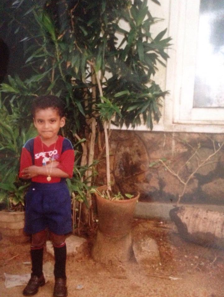 Kaleepan på vej i skole, inden turen gik til Danmark.