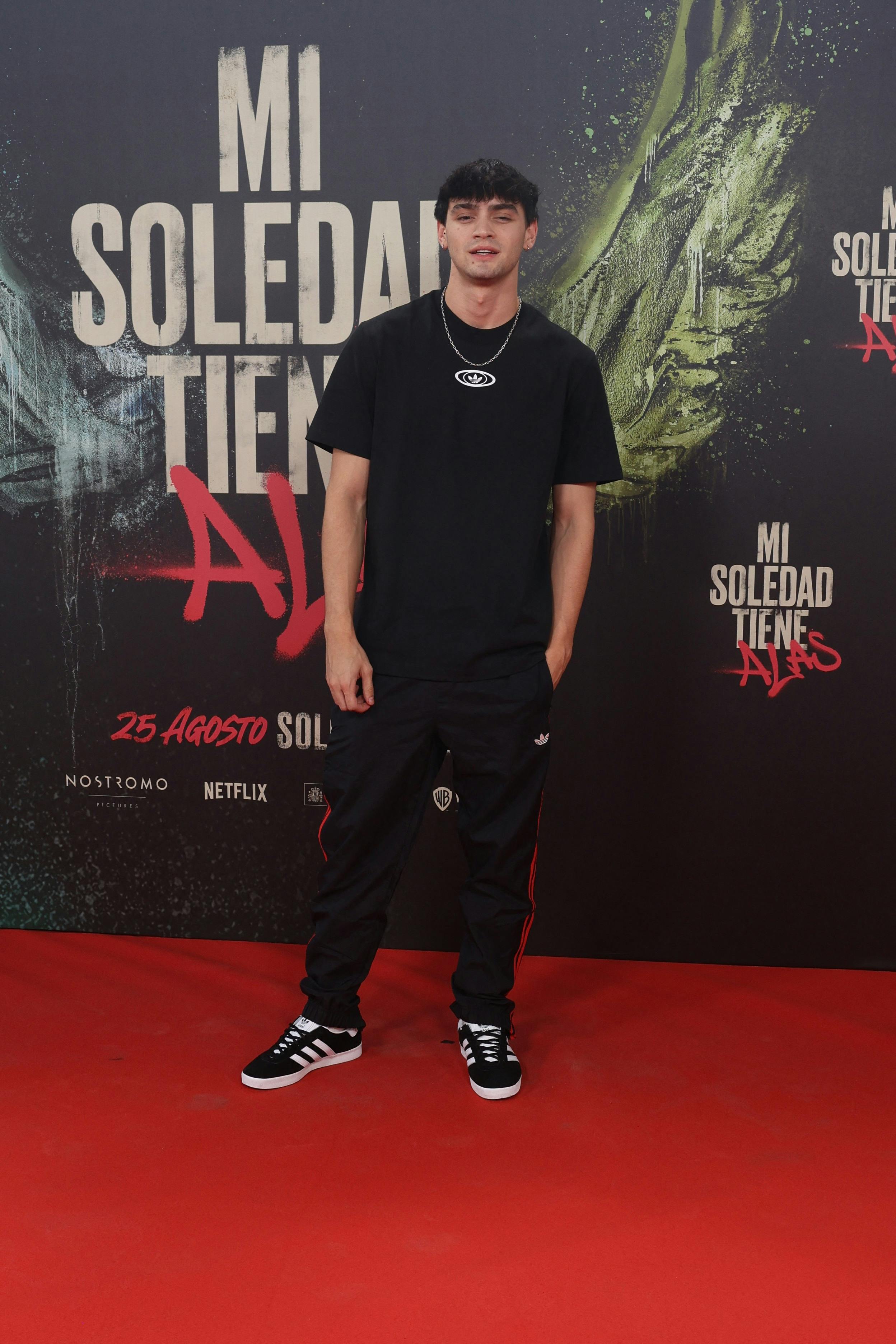 Den 22-årige spanske skuespiller Gabriel Guevara er blevet anholdt under den internationale filmfestival i Venedig på grund af en international arrestordre udstedt af fransk politi.