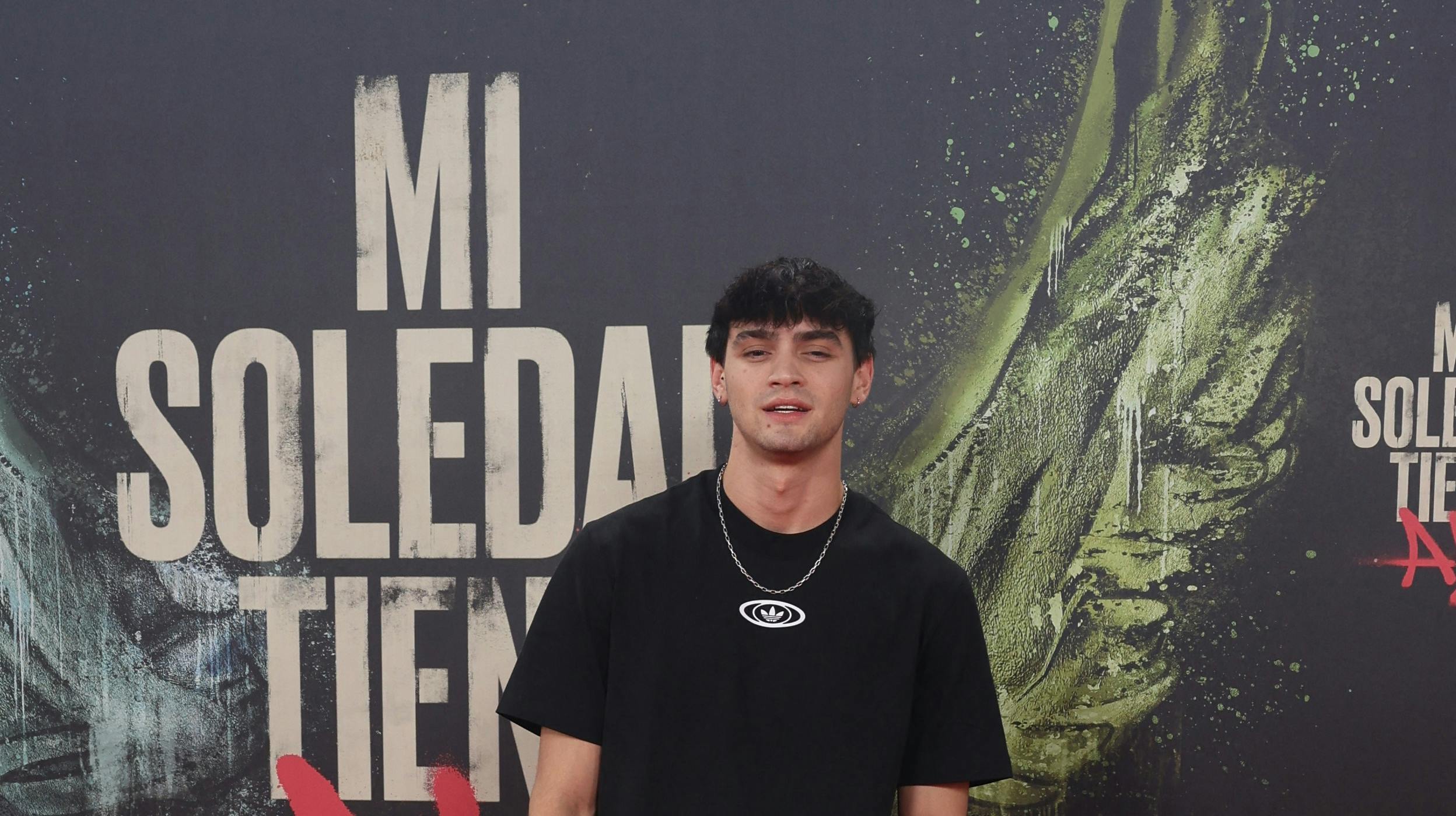Den 22-årige spanske skuespiller Gabriel Guevara er blevet anholdt under den internationale filmfestival i Venedig på grund af en international arrestordre udstedt af fransk politi.