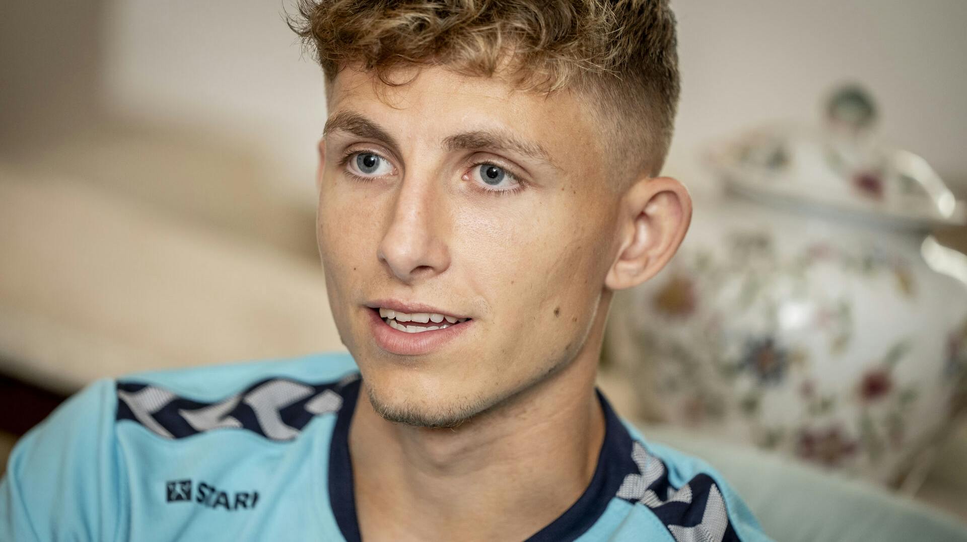 Jesper Lindstrøm under fodboldlandsholdets mixed zone i Helsingør, mandag den 4. september 2023. Landsholdet møder San Marino i Parken torsdag og Finland i Helsinki søndag.. (Foto: Mads Claus Rasmussen/Ritzau Scanpix)