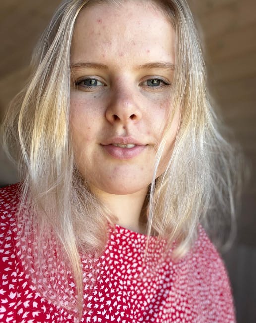 25-årige Amalie Gjorret har overtaget Instagram-profilen med de mange tusinde følgere.
