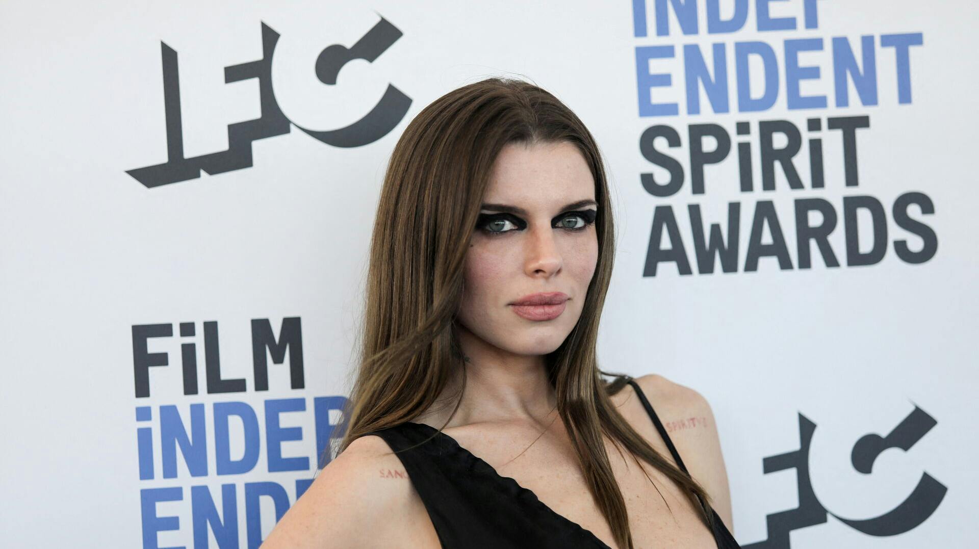 Julia Fox arrives at the 37th Film Independent Spirit Awards in Santa Monica, California, U.S., March 6, 2022. REUTERS/Aude Guerrucci
