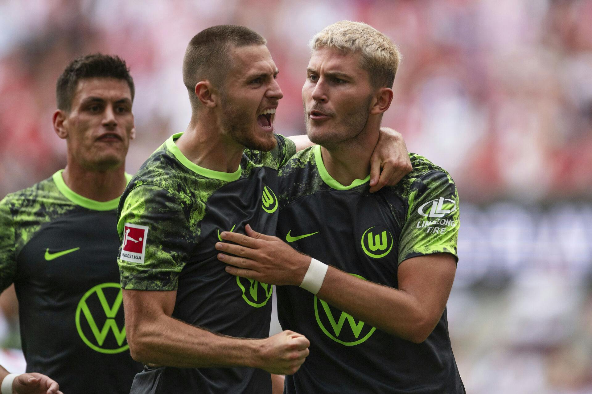 Mattias Svanberg spiller til dagligt i VfL Wolfsburg med Jonas Wind og Joakim Mæhle. Nu er Svanberg blevet far for første gang.