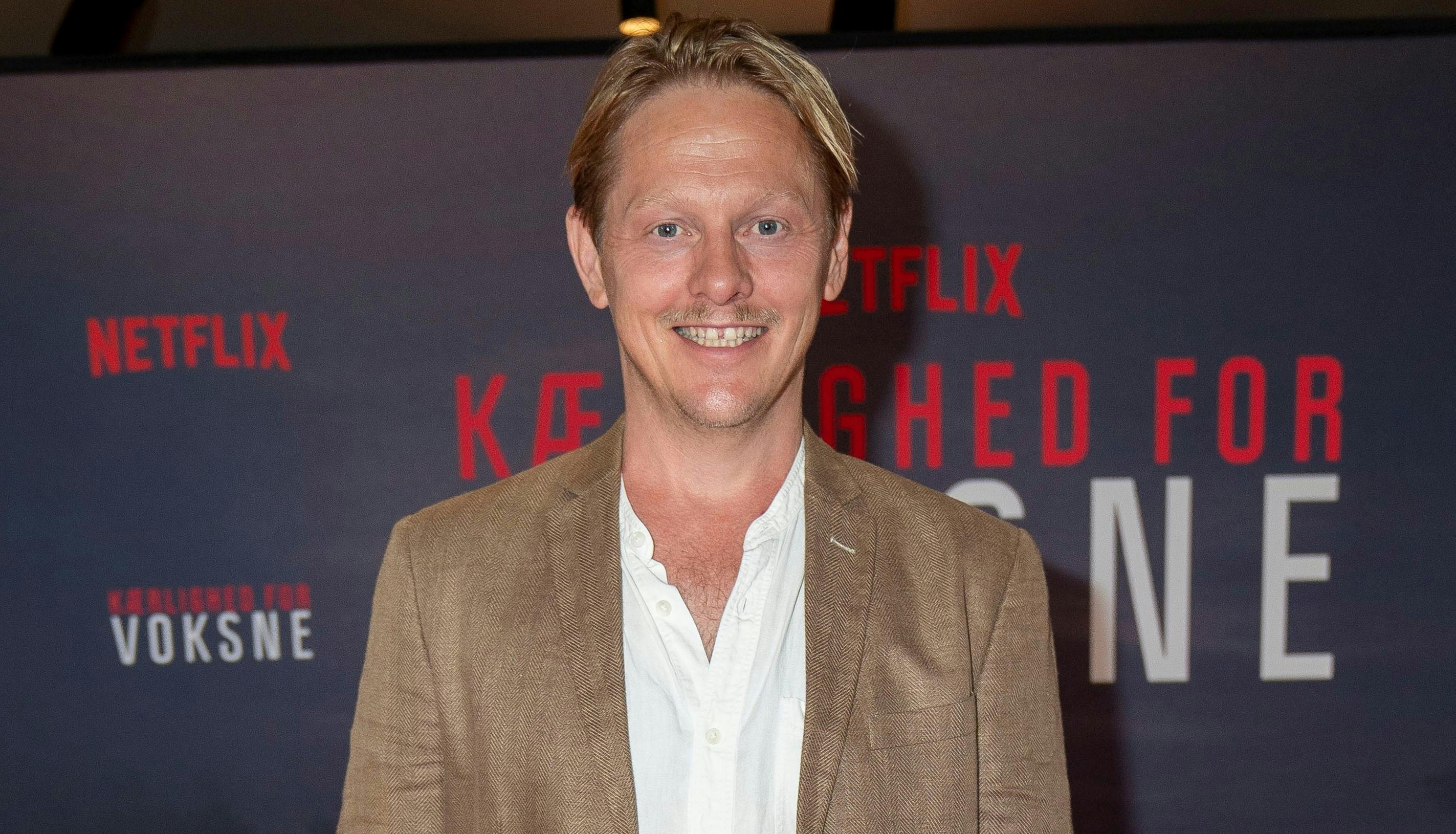 Thure Lindhardt har 1,3 mio. gode grunde til at smile bredt. Han har således solgt sin sommerhus med stor fortjeneste.&nbsp;