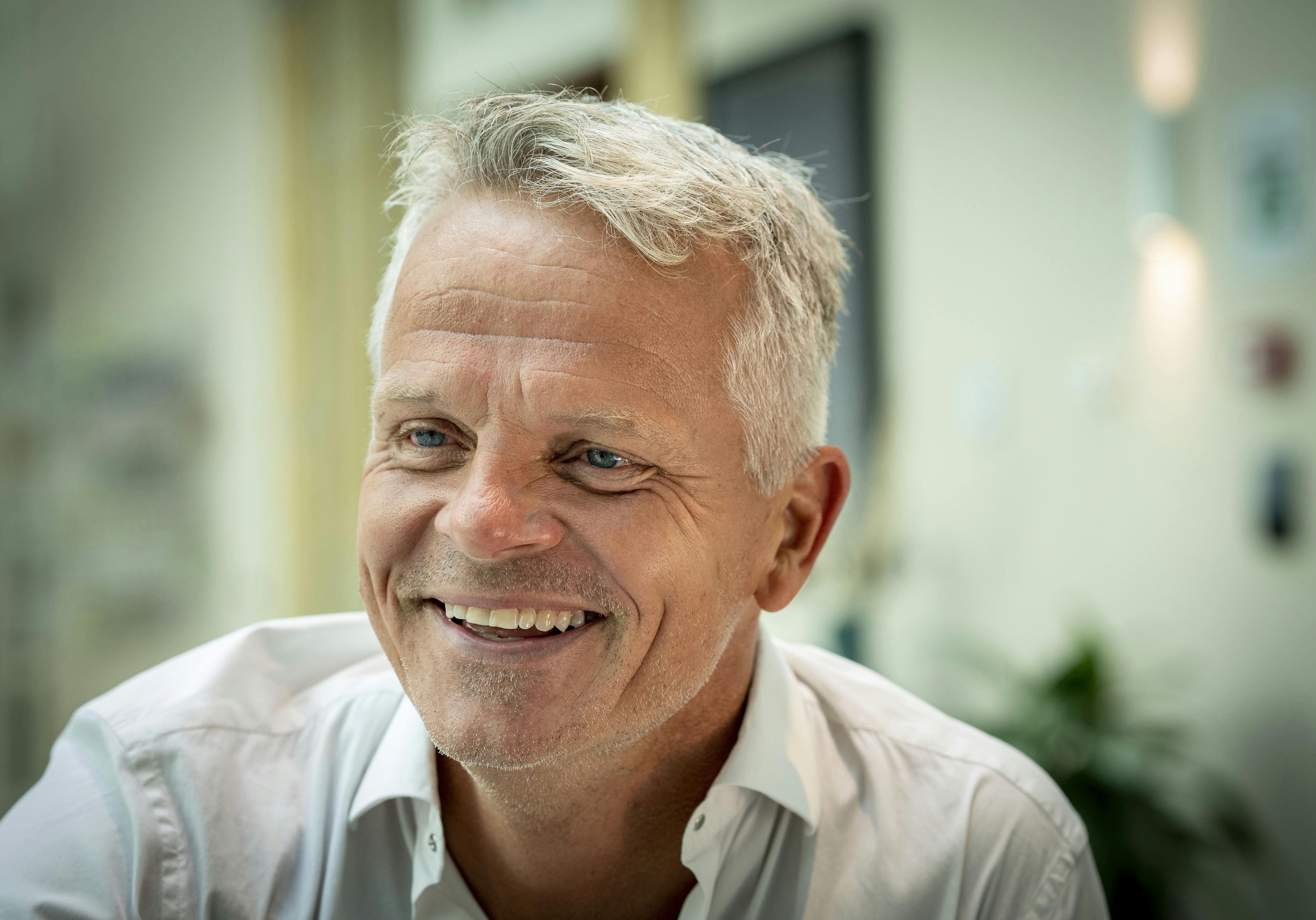 Jakob Kjeldberg blev Robinson-vært i 2004 efter seks år som blandt andet vært, reporter og redaktør på TV 3 Sport.&nbsp;