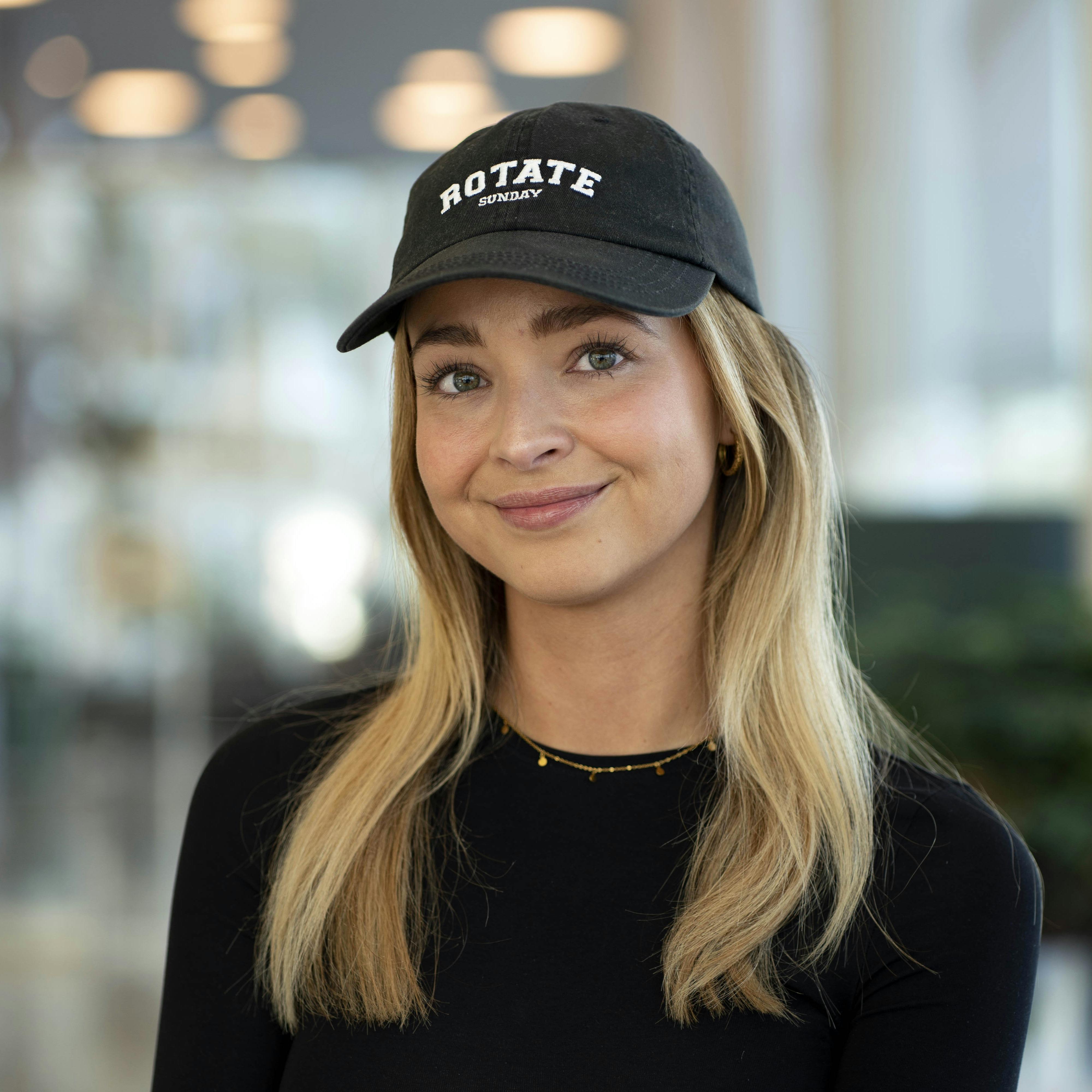 SladderministerietGæster: Mette Sommer og Julie Kriegler, ”Bachelorette”Vært: Nicklas Erik Lagerstorf