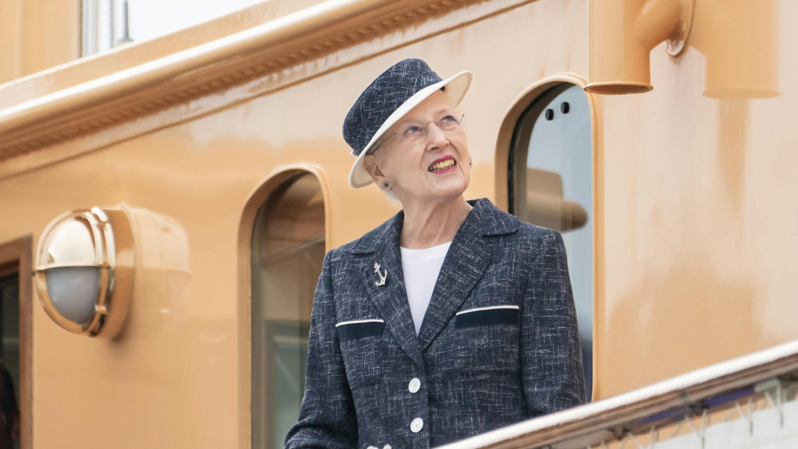 Dronning Margrethe på sommertogt.