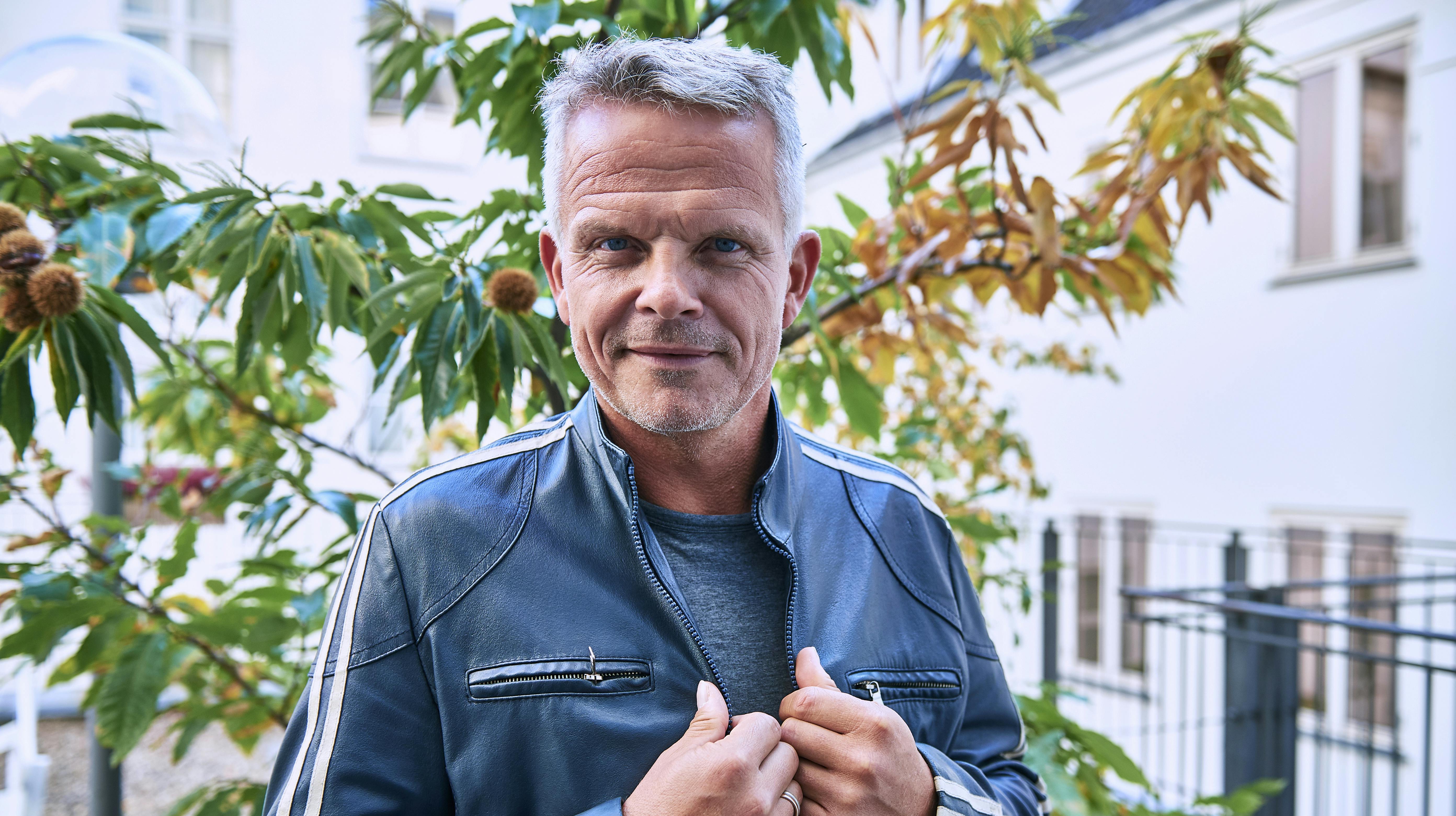 Jakob Kjeldbjerg drømte hverken om at blive fodboldspiller eller tv-vært. Det var noget helt tredje, der stod øverst på listen over drømmejobs. 