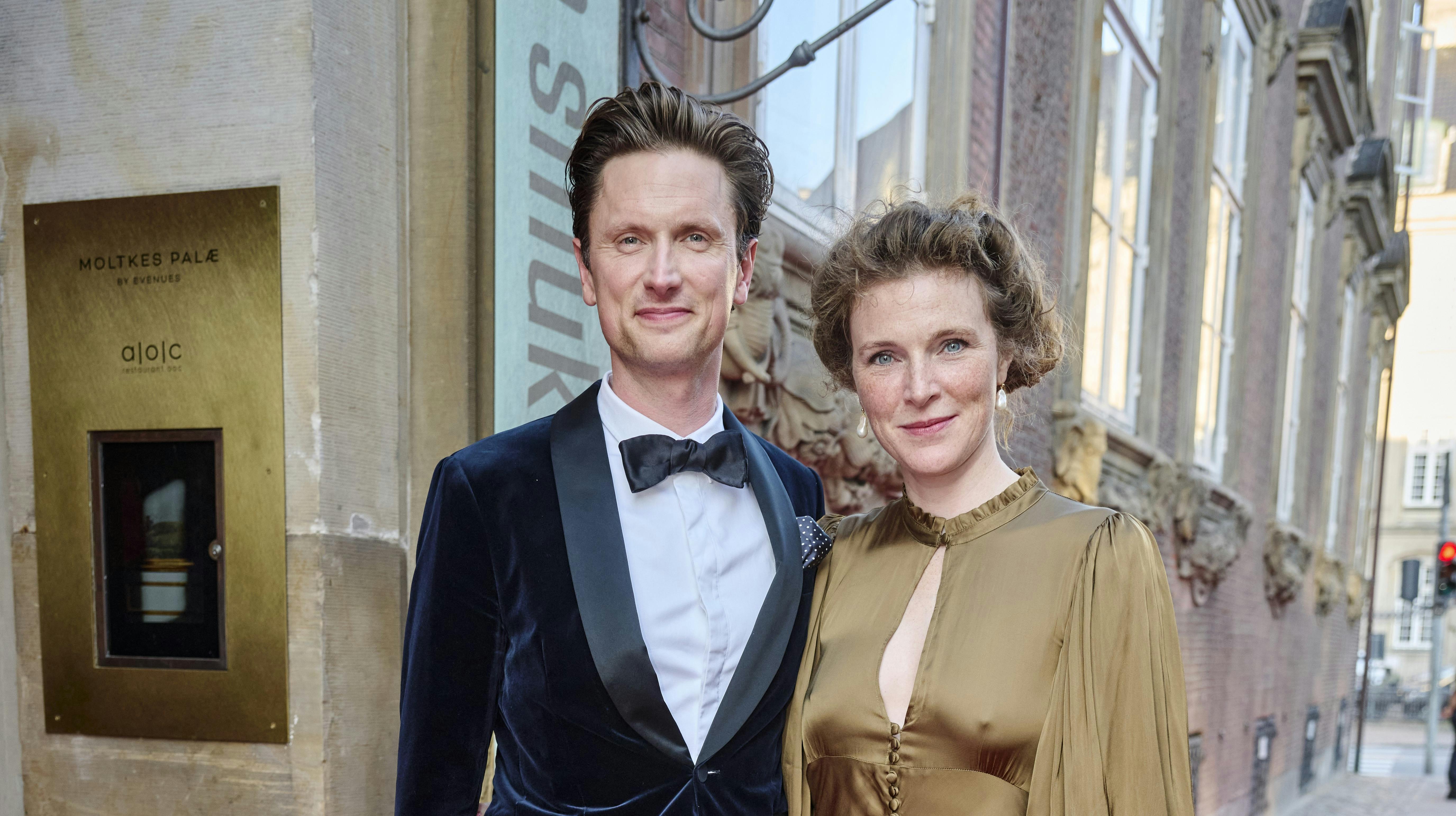 Mikkel Boe Følsgaard og hustruen Freja Friis til verdenspremiere på "Ehrengard: Forførelsens kunst" tidligere på måneden.