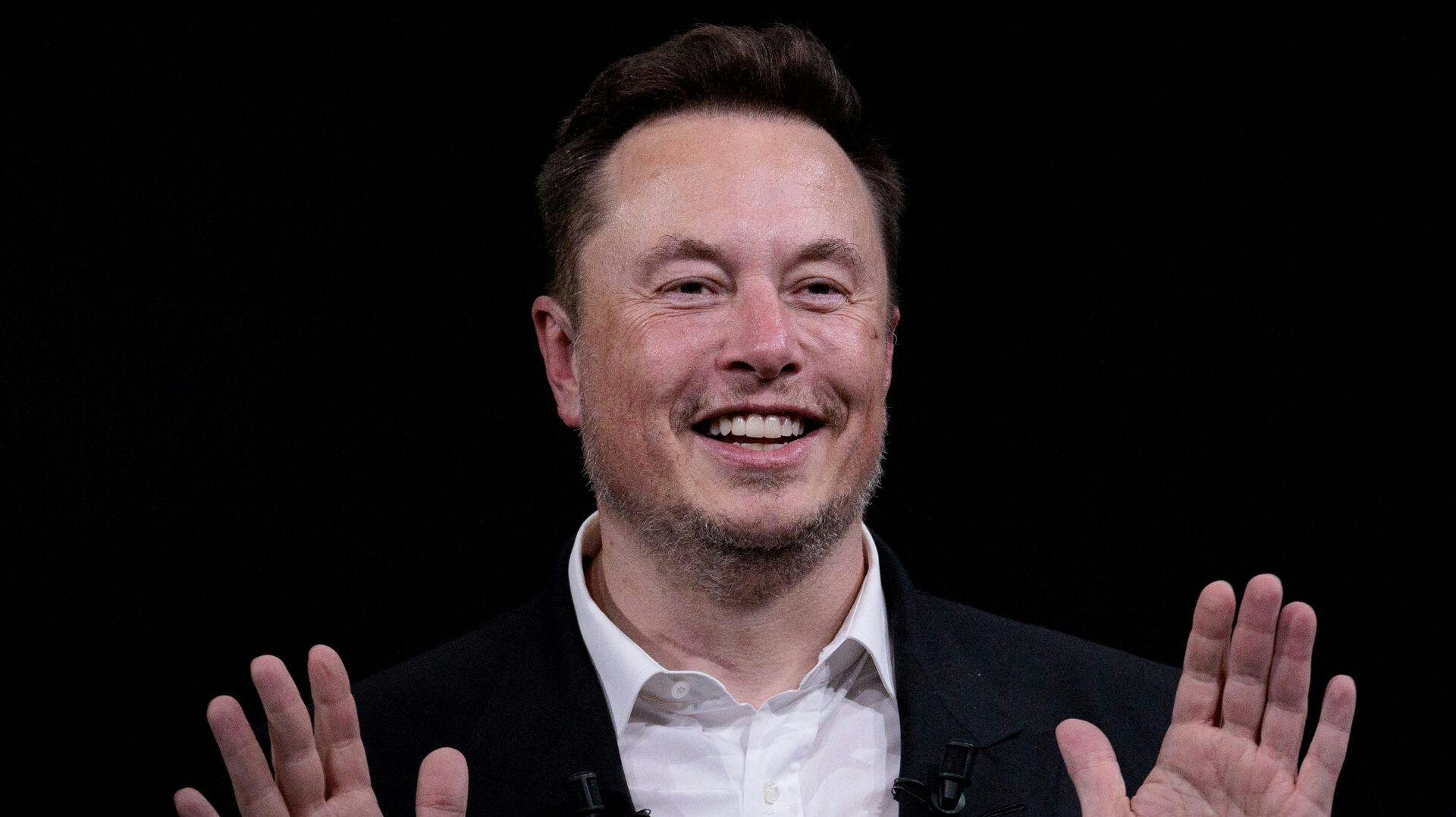 (FILES) SpaceX, Twitter and electric car maker