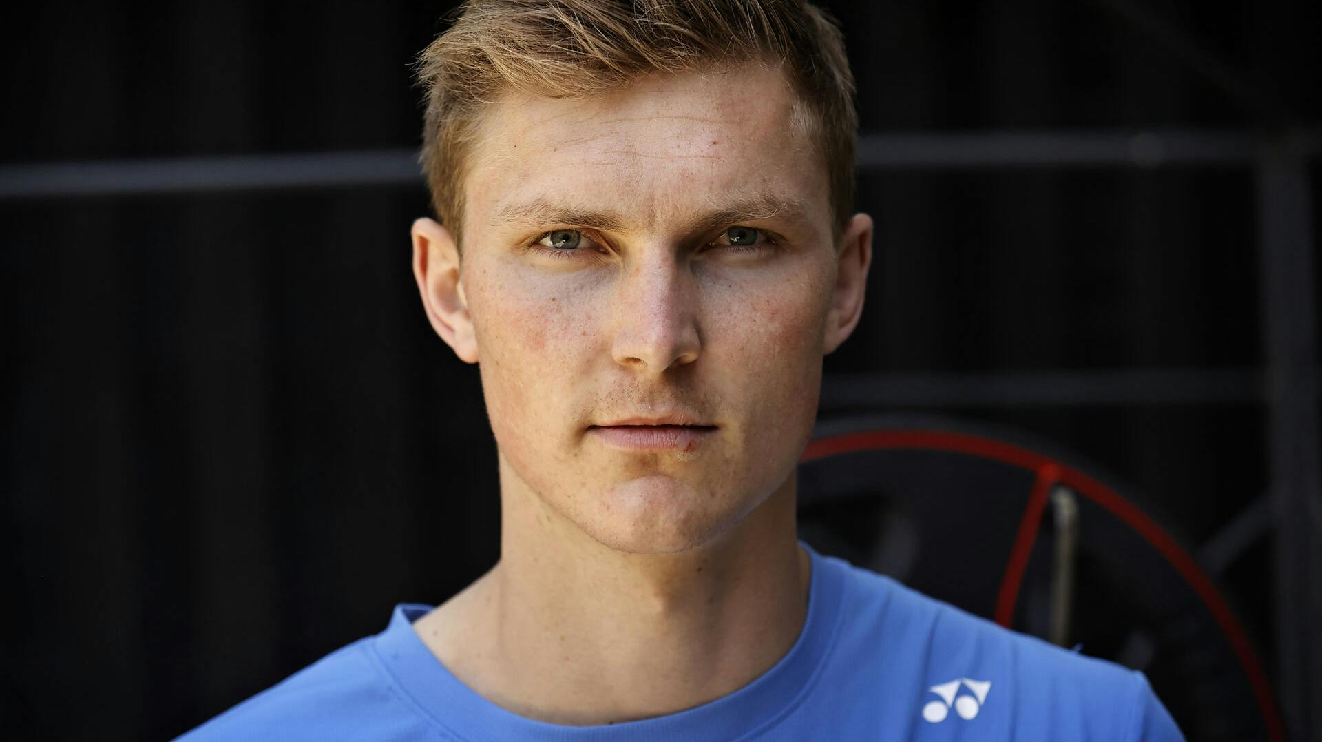 Viktor Axelsen er ude allerede i første runde af Hong Kong Open. 